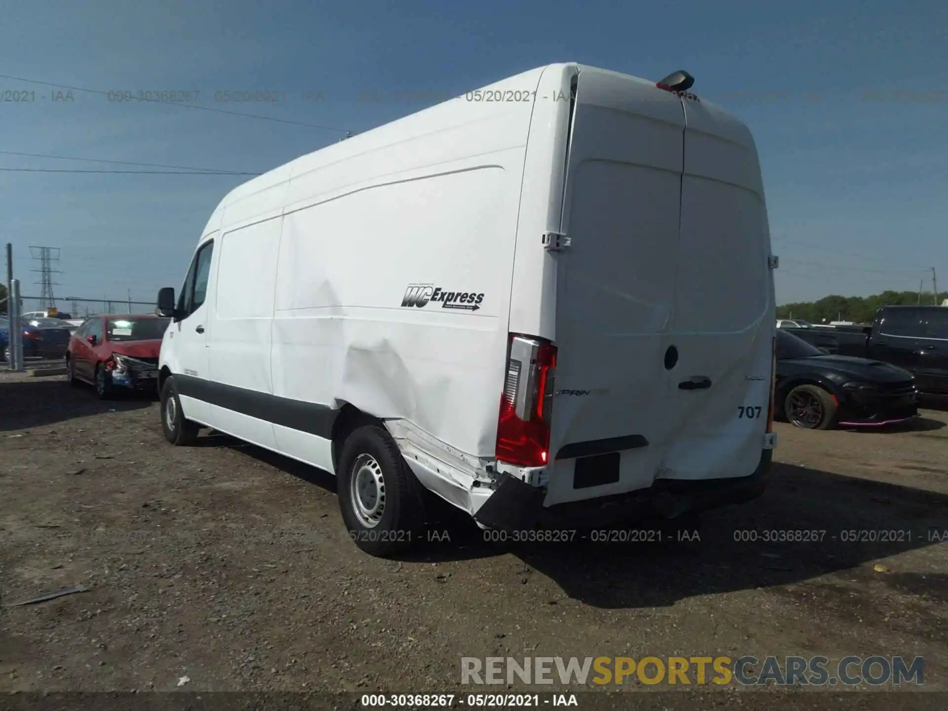 3 Photograph of a damaged car WD3PF1CD1KP029755 MERCEDES-BENZ SPRINTER CARGO VAN 2019