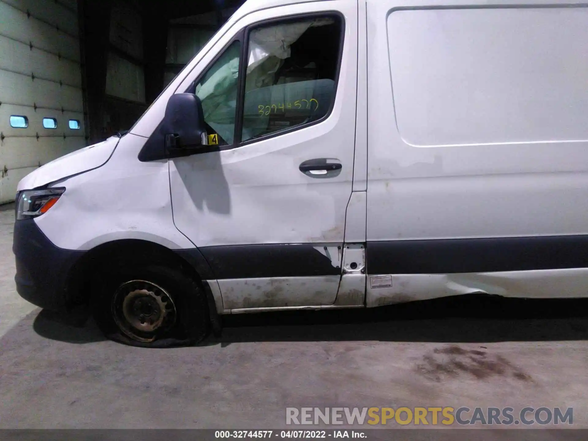 6 Фотография поврежденного автомобиля WD3PF1CD1KP084349 MERCEDES-BENZ SPRINTER CARGO VAN 2019