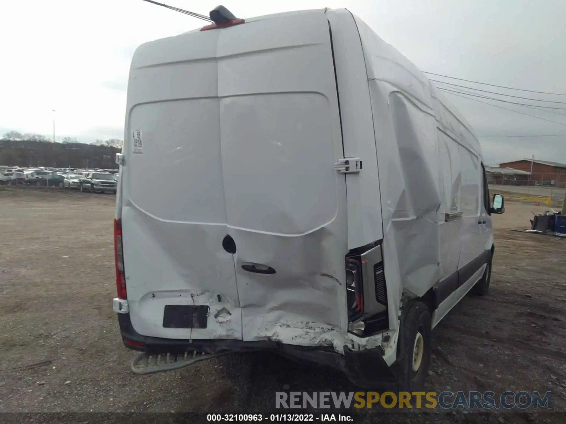 6 Photograph of a damaged car WD3PF1CD2KP078849 MERCEDES-BENZ SPRINTER CARGO VAN 2019