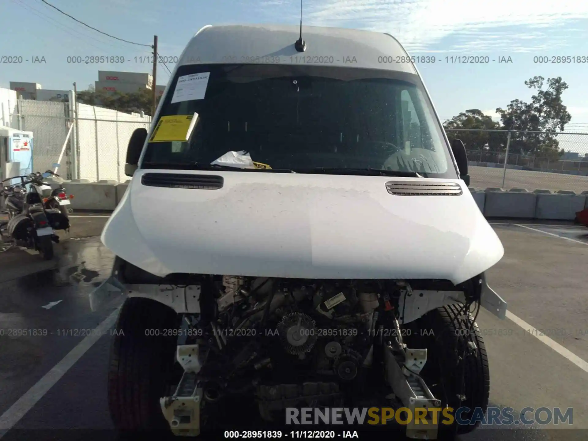 6 Photograph of a damaged car WD3PF1CD3KP029742 MERCEDES-BENZ SPRINTER CARGO VAN 2019