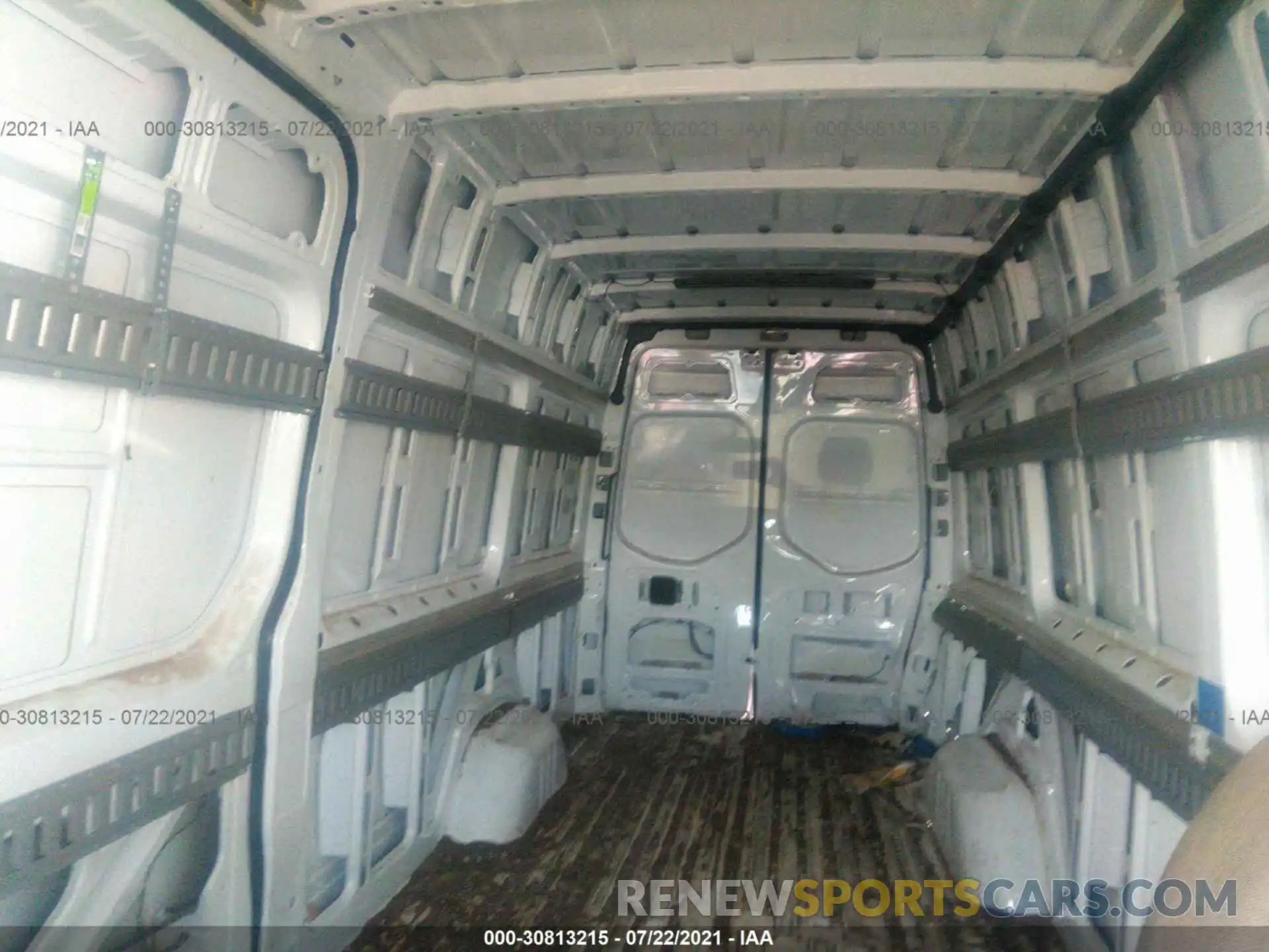 8 Photograph of a damaged car WD3PF1CD6KP023160 MERCEDES-BENZ SPRINTER CARGO VAN 2019