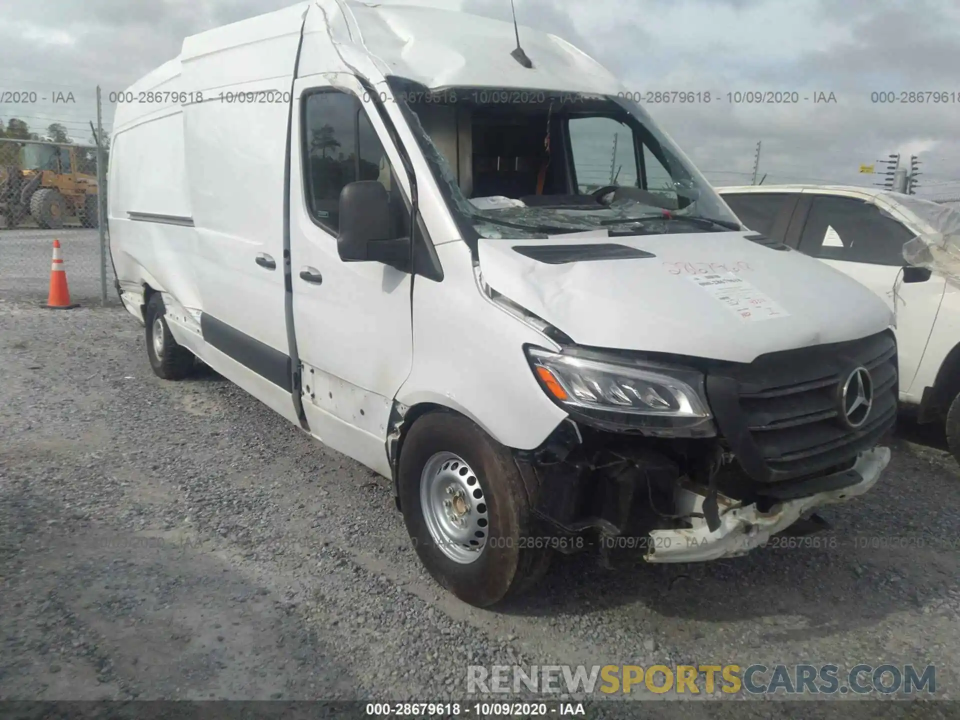 1 Photograph of a damaged car WD3PF1CD6KP103977 MERCEDES-BENZ SPRINTER CARGO VAN 2019