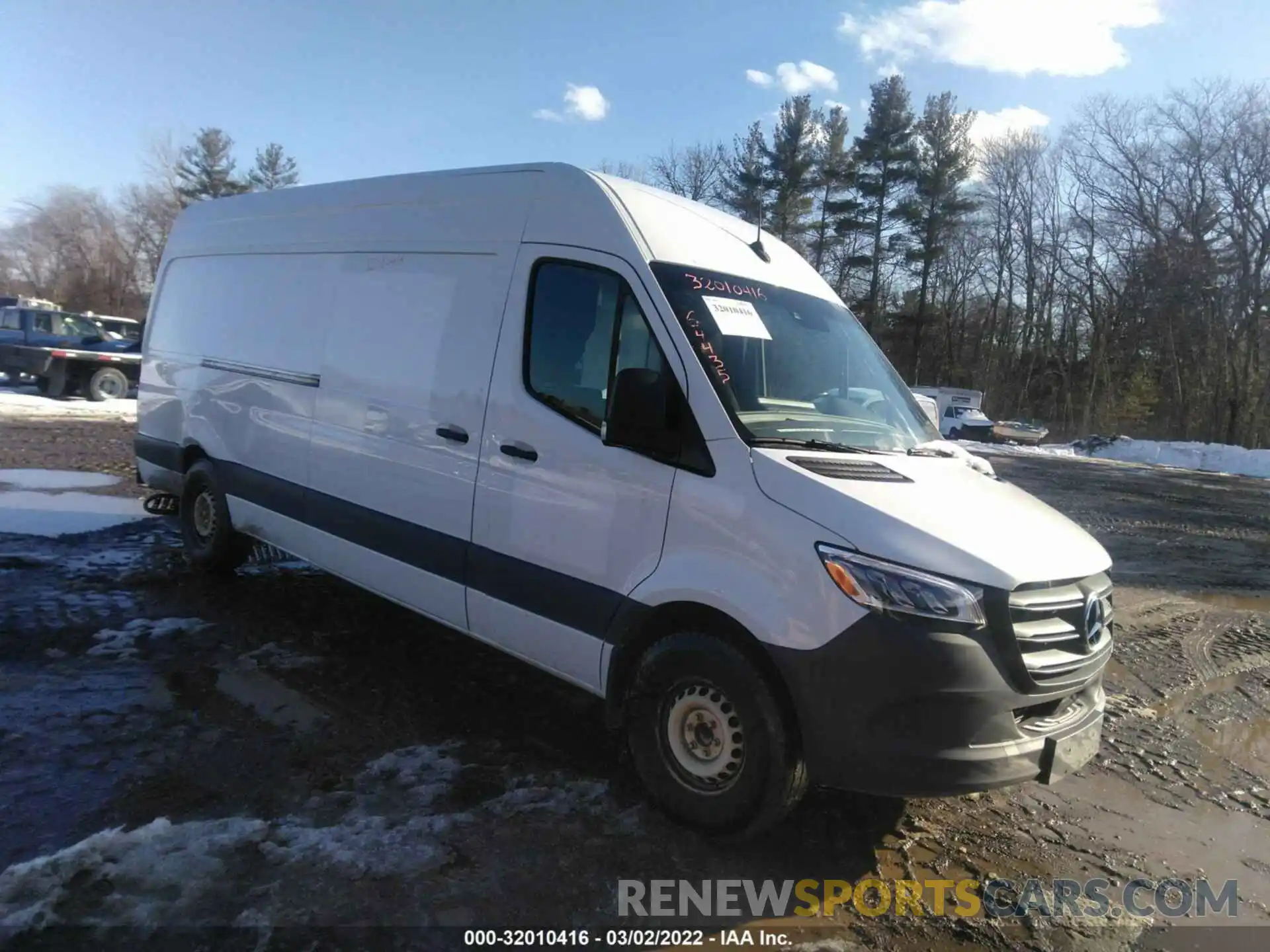 1 Photograph of a damaged car WD3PF1CD6KP119046 MERCEDES-BENZ SPRINTER CARGO VAN 2019