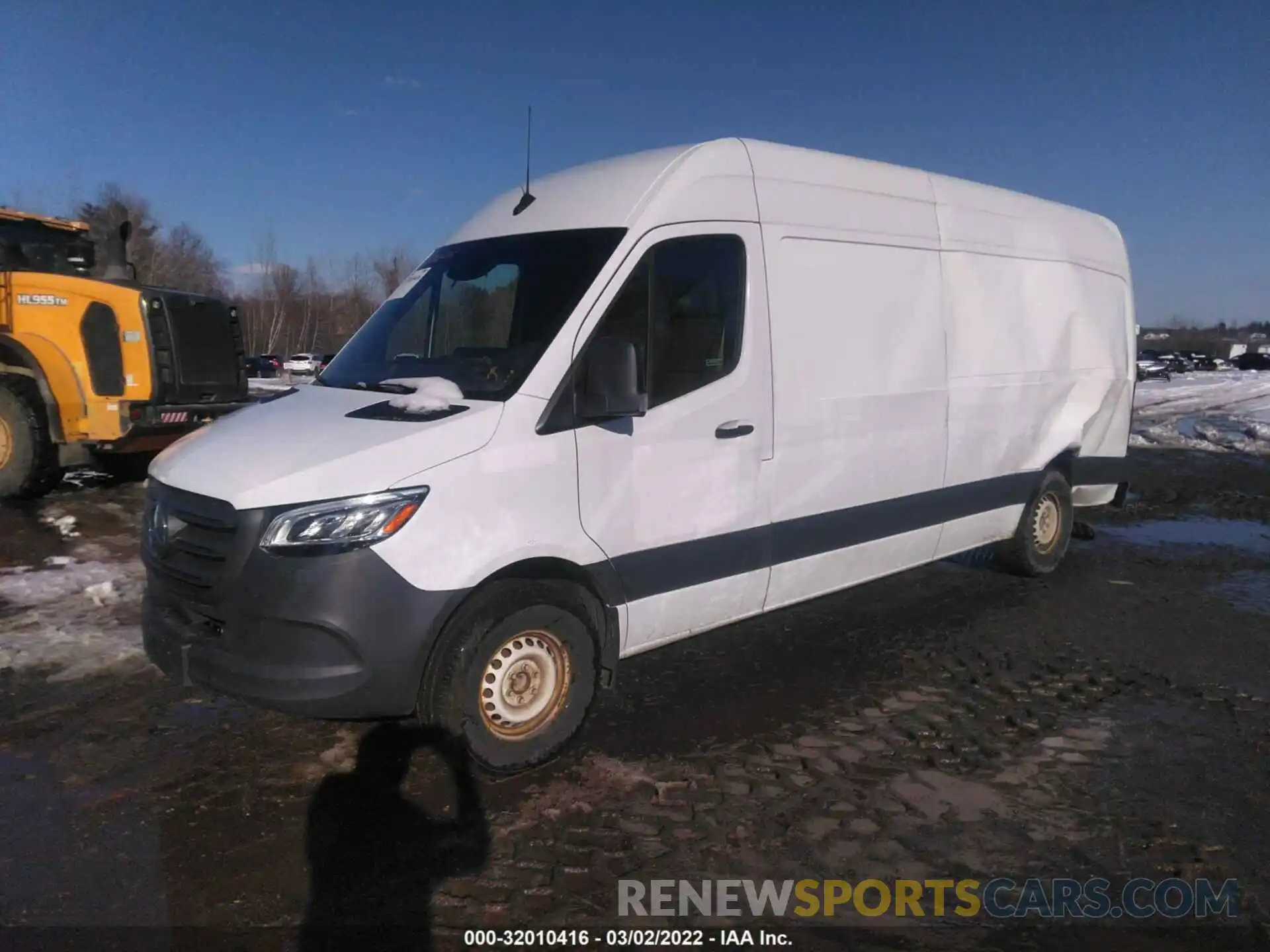 2 Фотография поврежденного автомобиля WD3PF1CD6KP119046 MERCEDES-BENZ SPRINTER CARGO VAN 2019