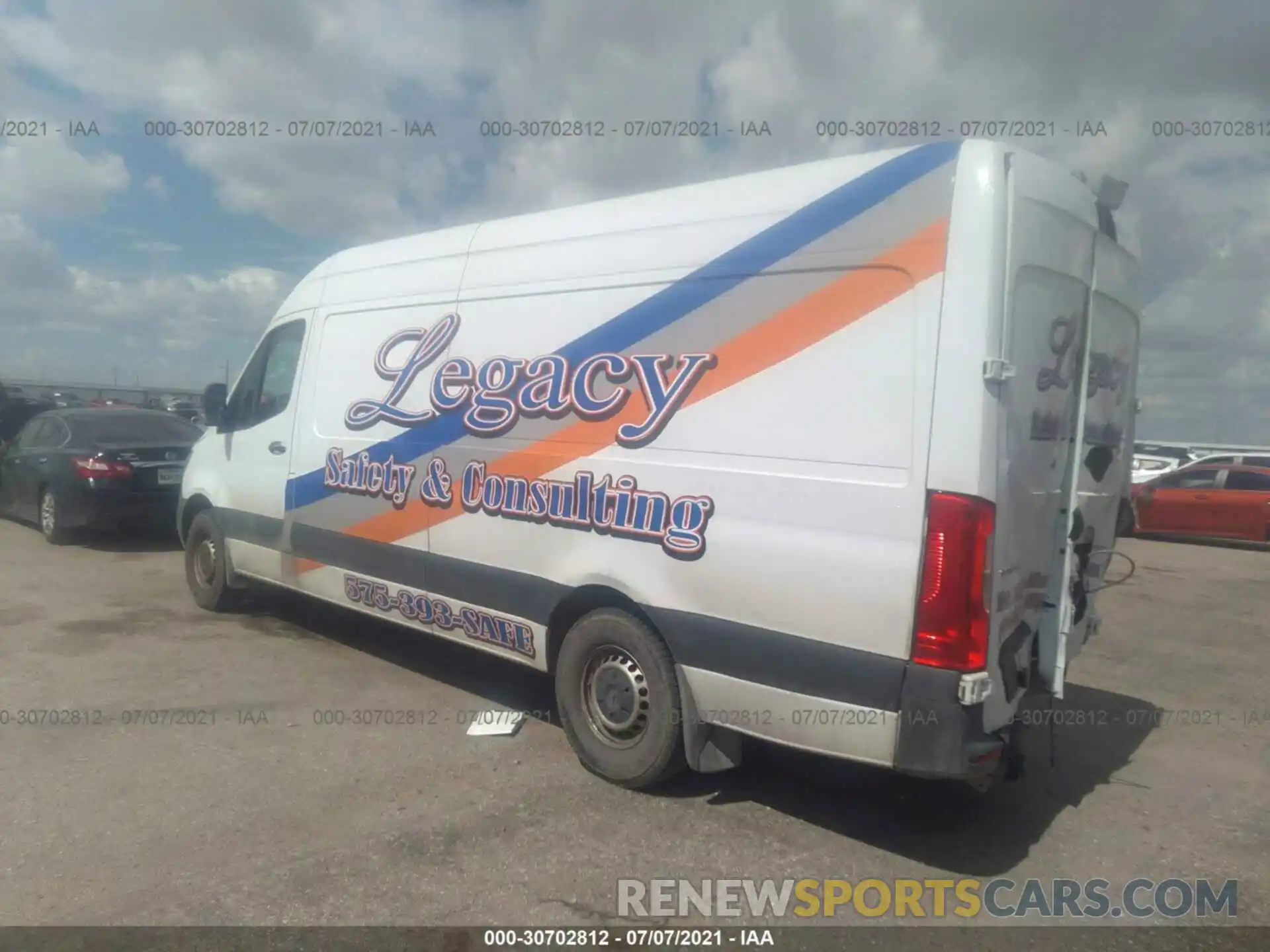 3 Photograph of a damaged car WD3PF1CD7KP059892 MERCEDES-BENZ SPRINTER CARGO VAN 2019