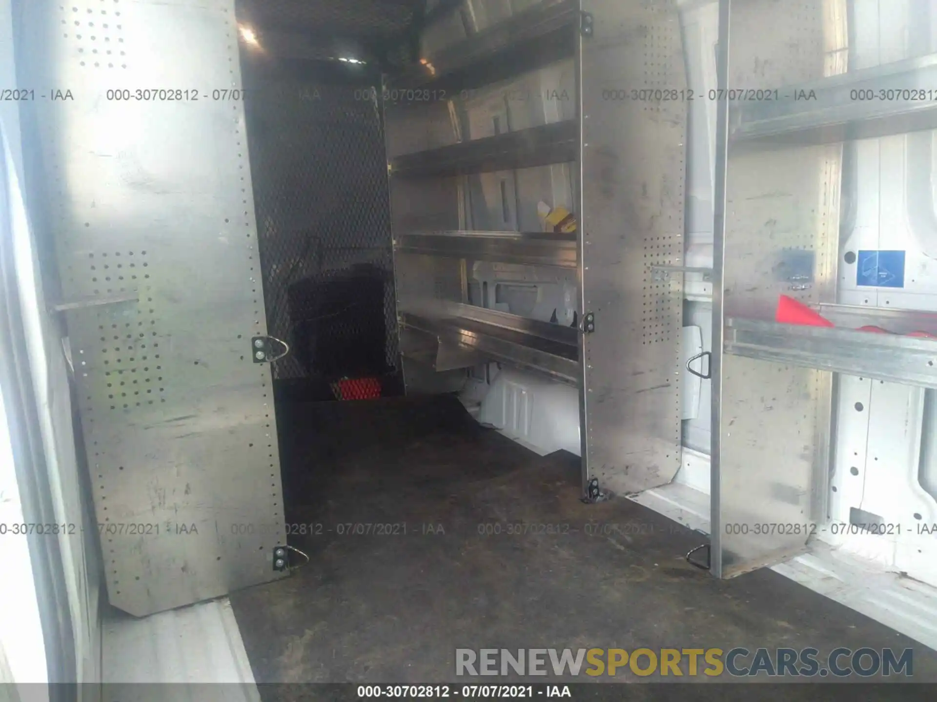 8 Photograph of a damaged car WD3PF1CD7KP059892 MERCEDES-BENZ SPRINTER CARGO VAN 2019