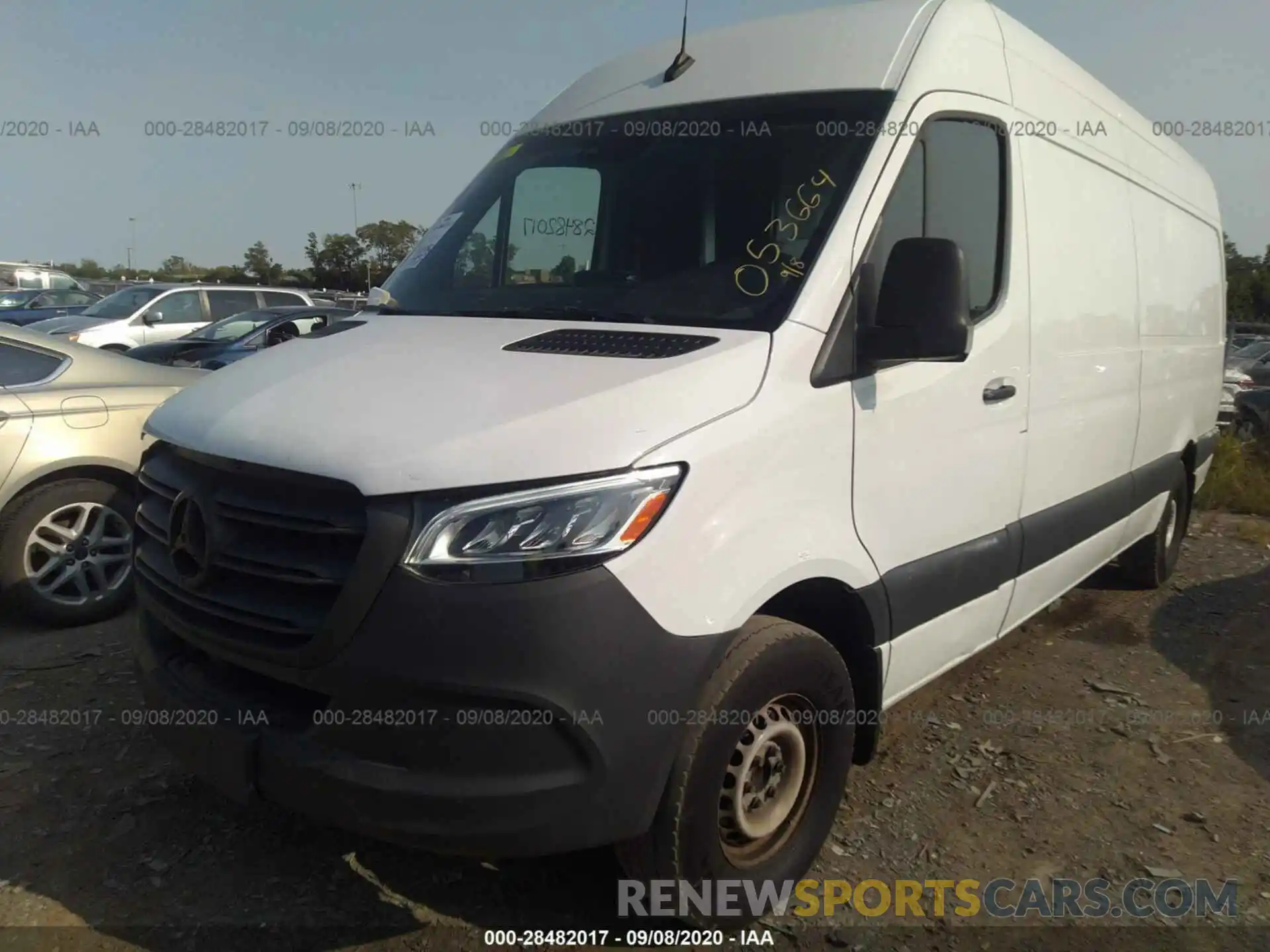 2 Фотография поврежденного автомобиля WD3PF1CD8KP053664 MERCEDES-BENZ SPRINTER CARGO VAN 2019