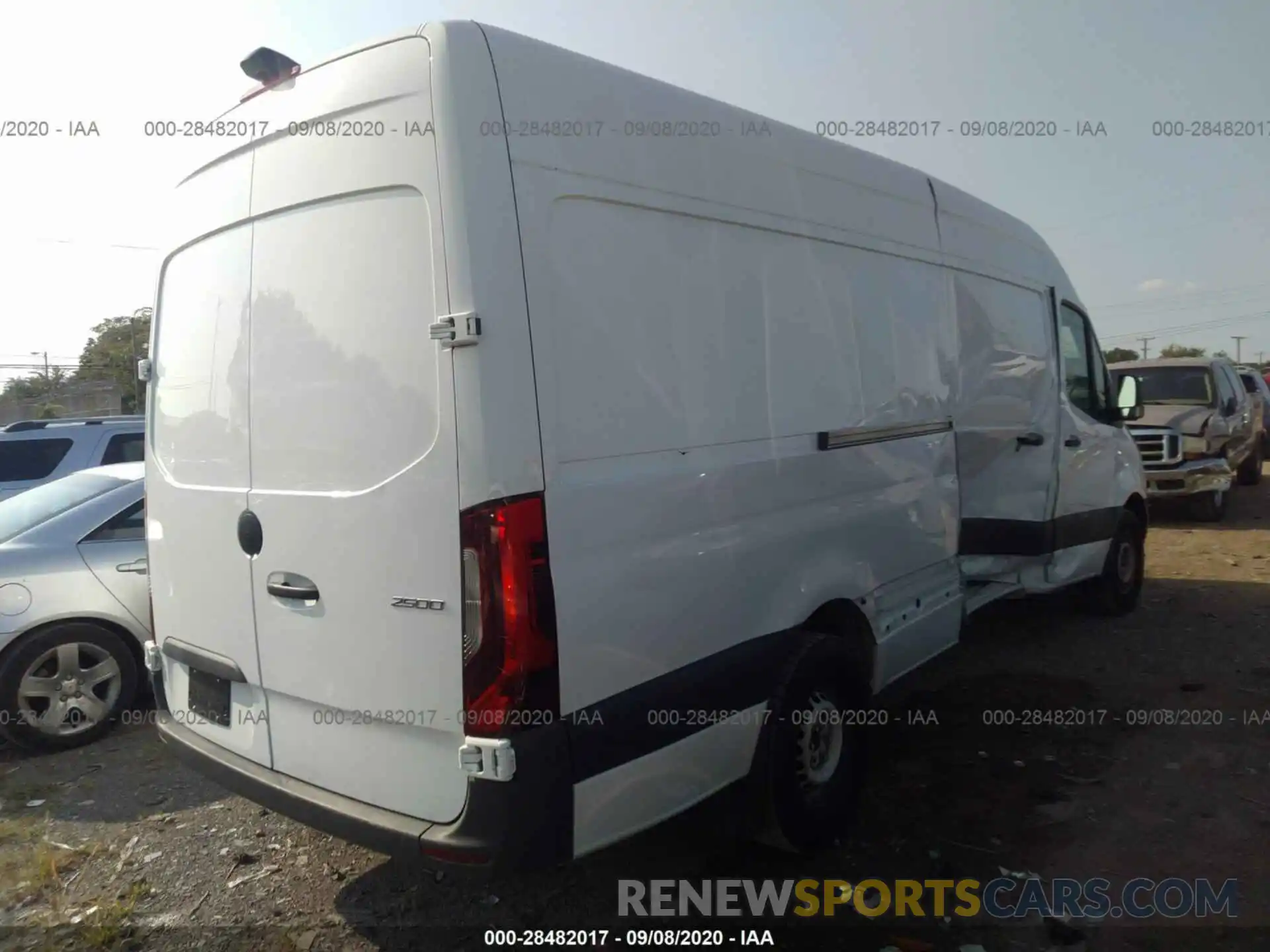 4 Фотография поврежденного автомобиля WD3PF1CD8KP053664 MERCEDES-BENZ SPRINTER CARGO VAN 2019