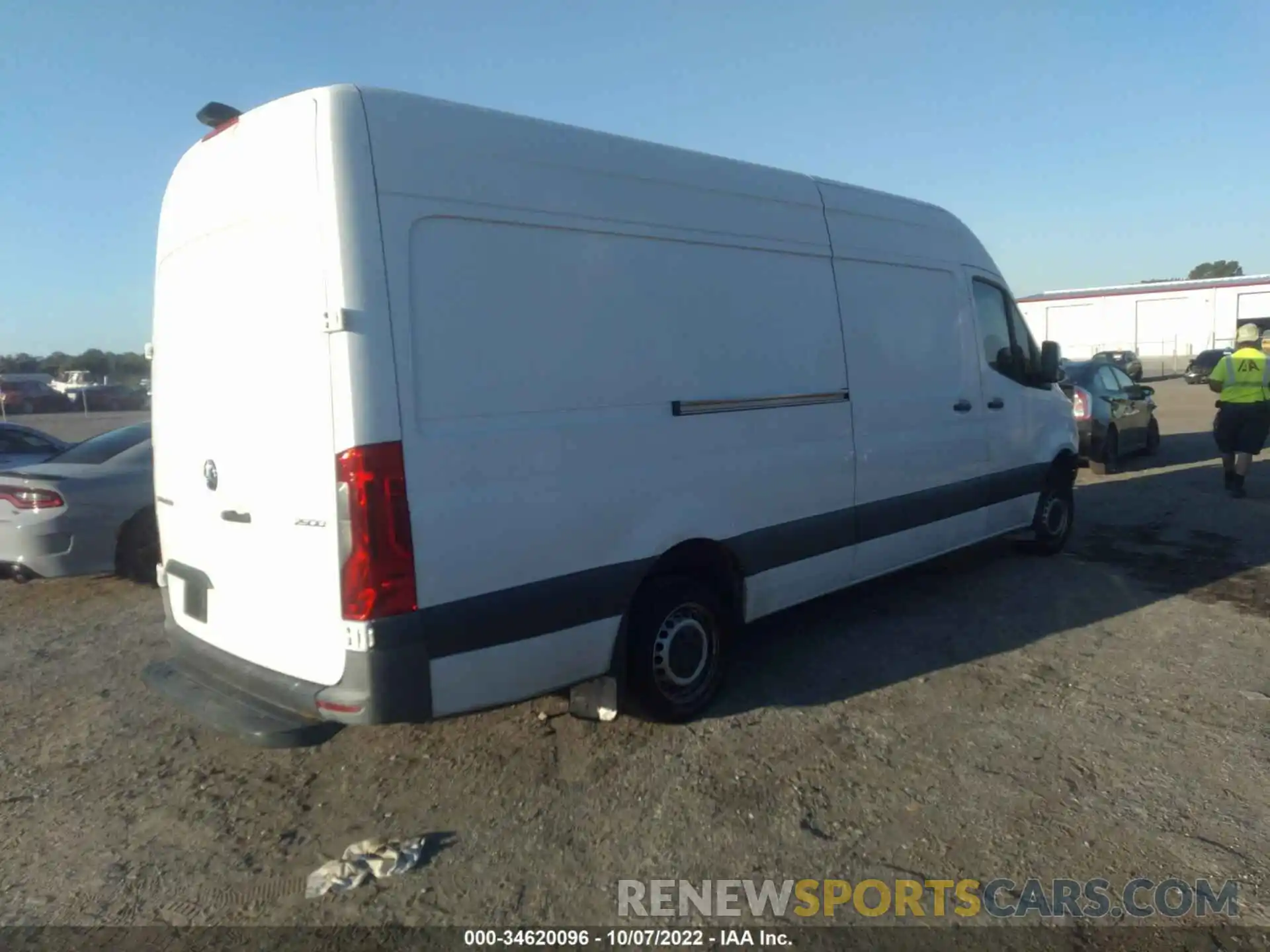 4 Photograph of a damaged car WD3PF1CD9KP036694 MERCEDES-BENZ SPRINTER CARGO VAN 2019