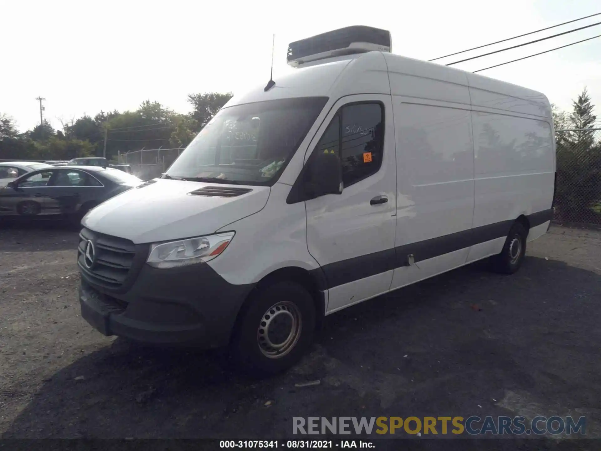 2 Фотография поврежденного автомобиля WD3PF1CD9KP079528 MERCEDES-BENZ SPRINTER CARGO VAN 2019