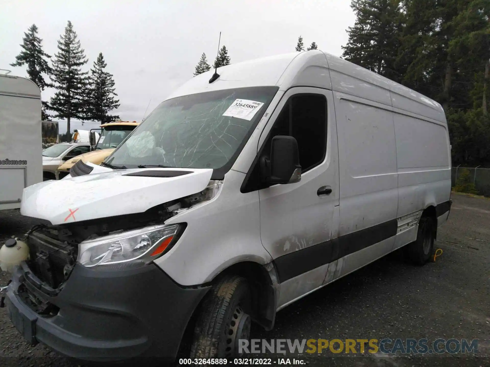 2 Photograph of a damaged car WD3PF4CDXKP028962 MERCEDES-BENZ SPRINTER CARGO VAN 2019