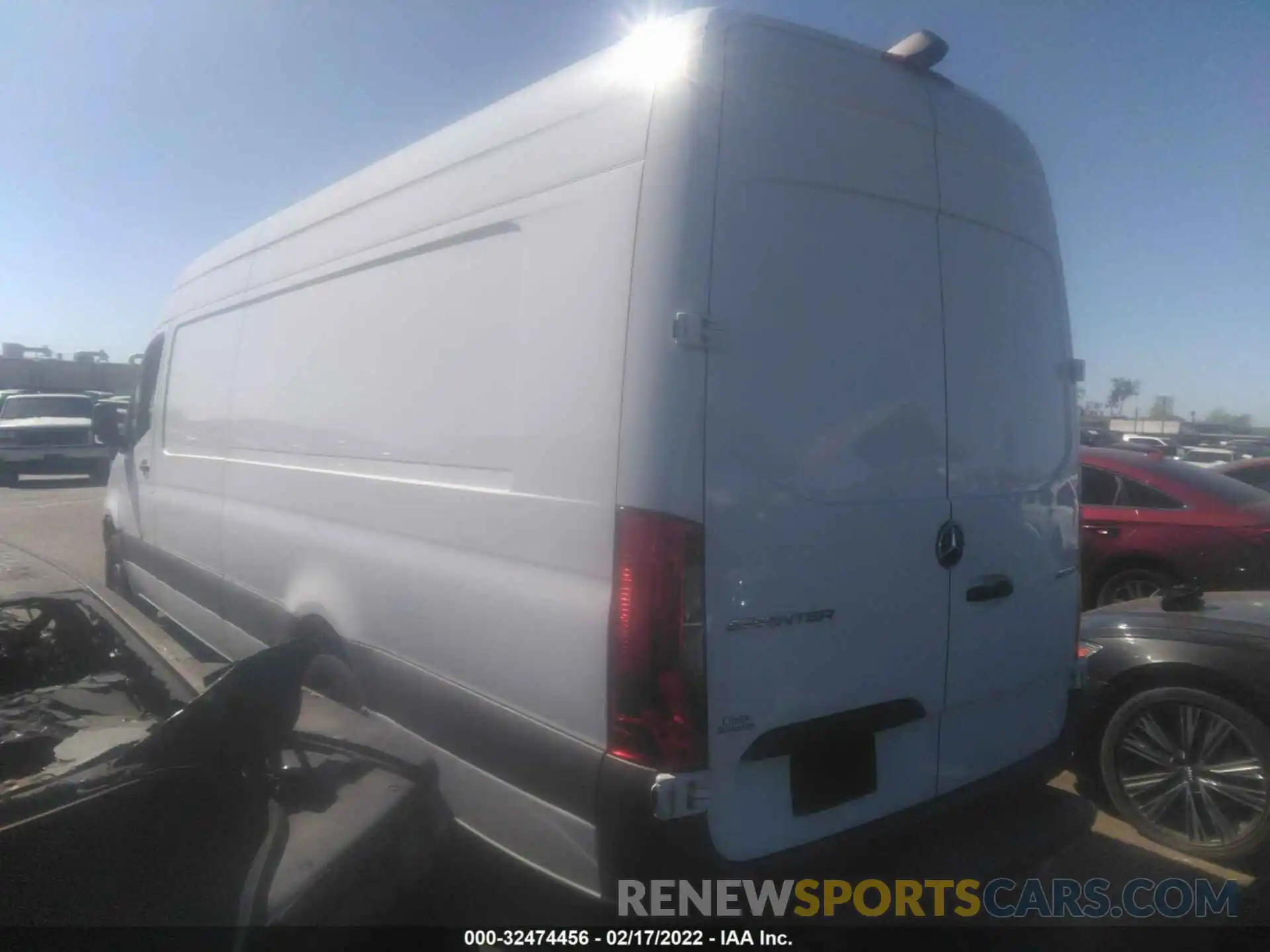 3 Фотография поврежденного автомобиля W1W4EDHY6LT020927 MERCEDES-BENZ SPRINTER CARGO VAN 2020