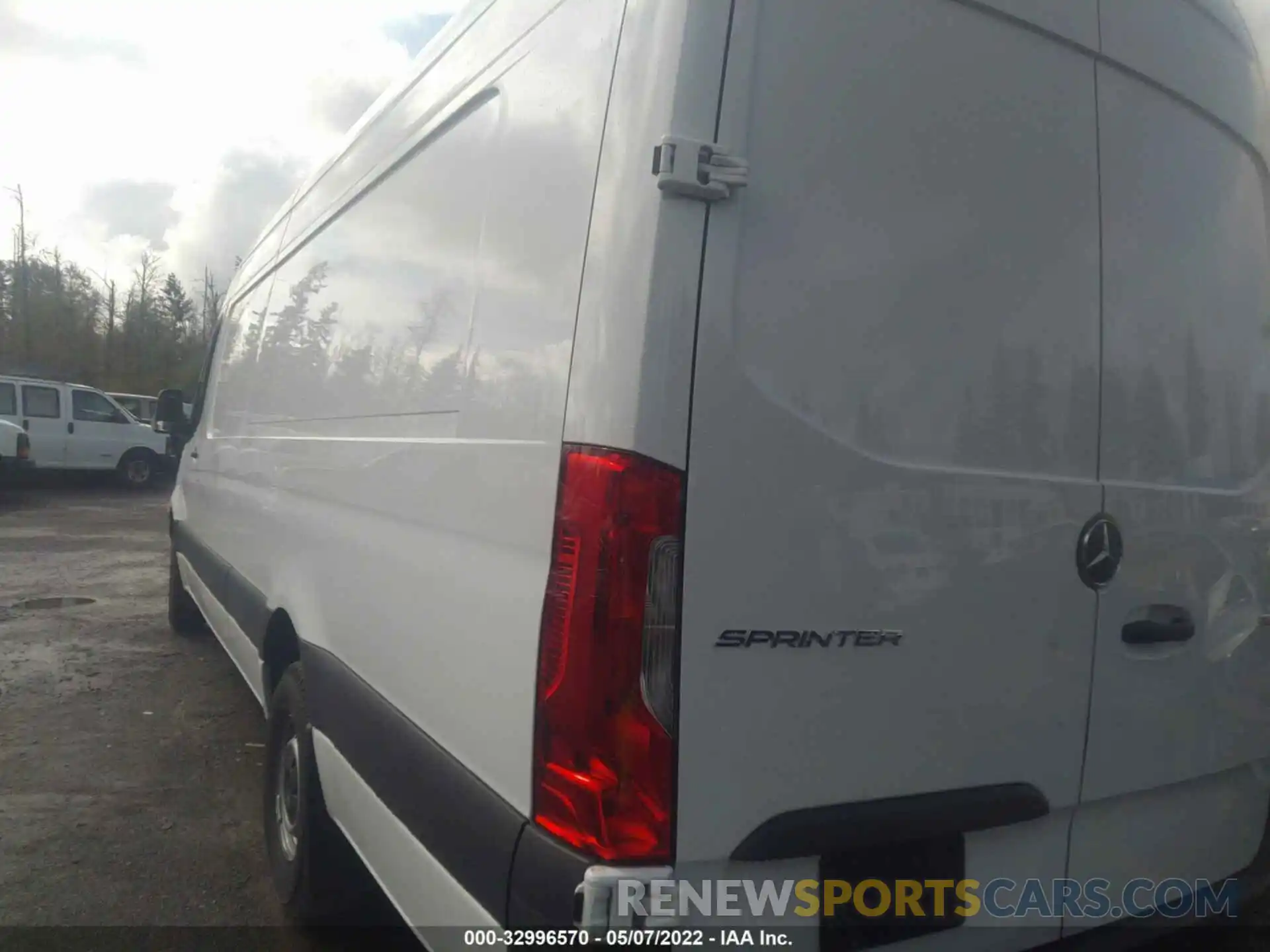 3 Photograph of a damaged car W1W4EDHY7LT037283 MERCEDES-BENZ SPRINTER CARGO VAN 2020