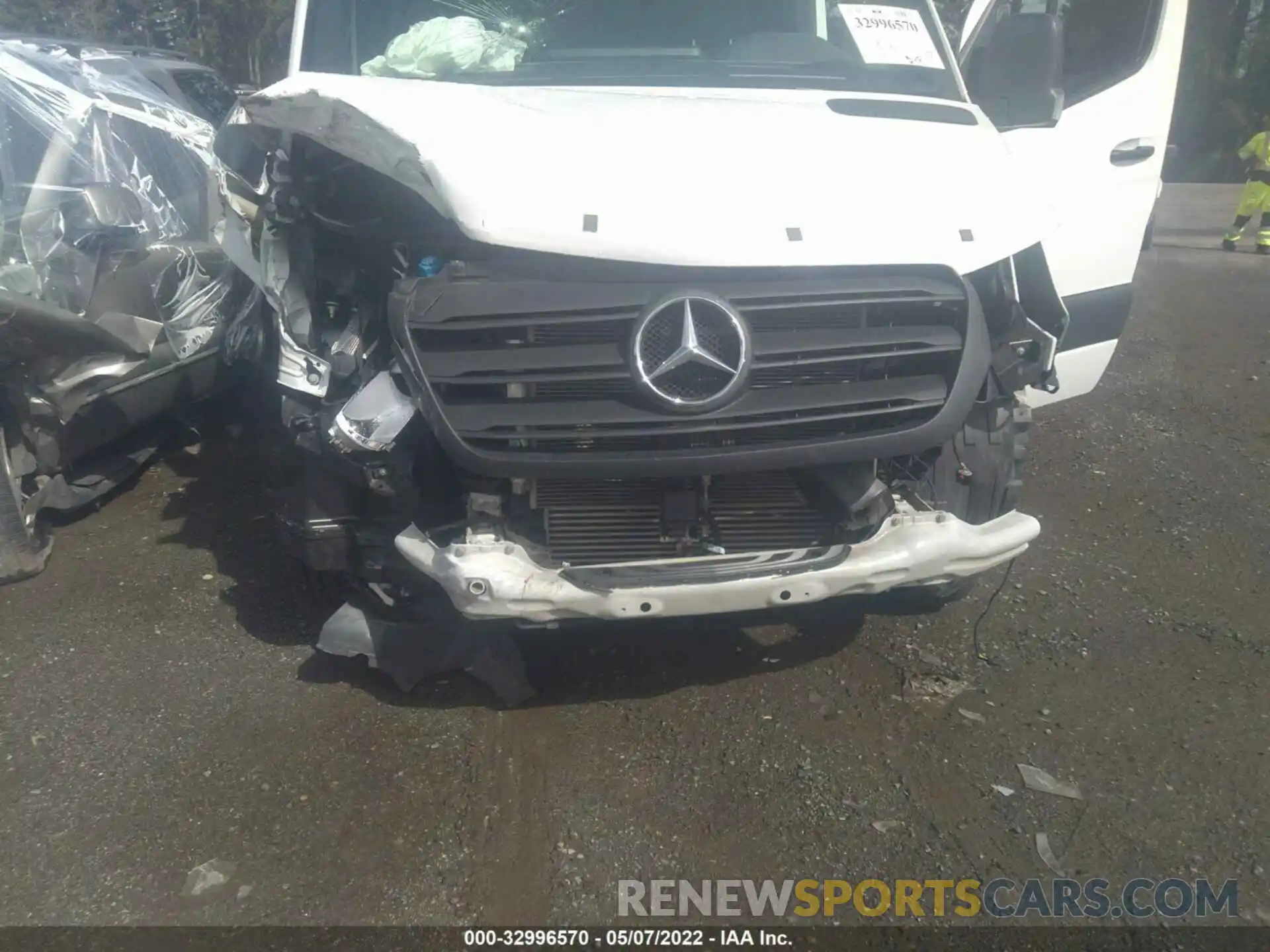 6 Photograph of a damaged car W1W4EDHY7LT037283 MERCEDES-BENZ SPRINTER CARGO VAN 2020