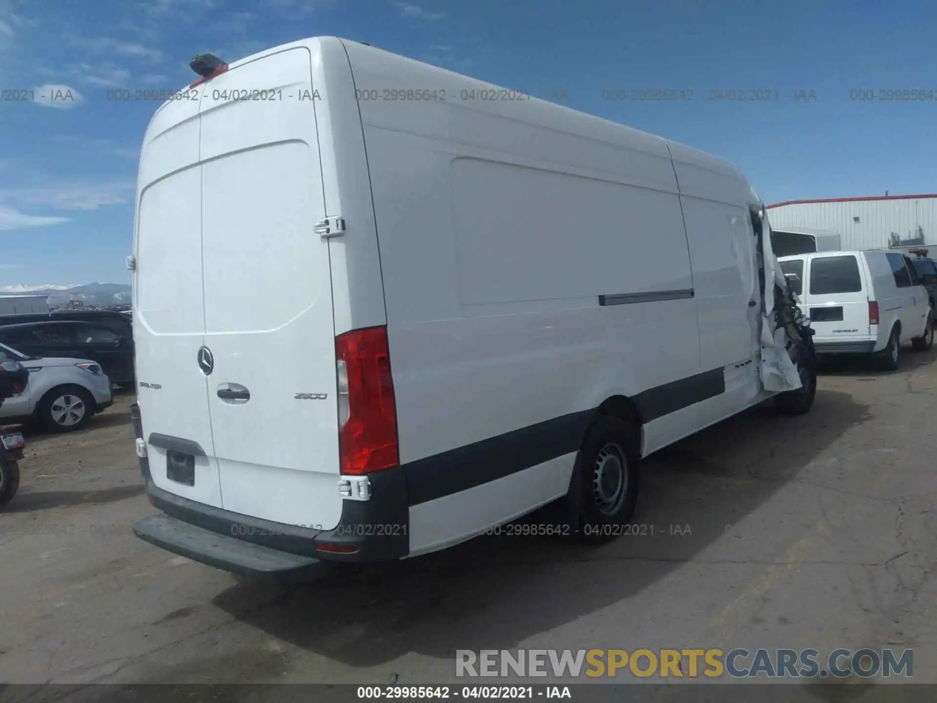 4 Фотография поврежденного автомобиля W1W4EDHY8LT022002 MERCEDES-BENZ SPRINTER CARGO VAN 2020