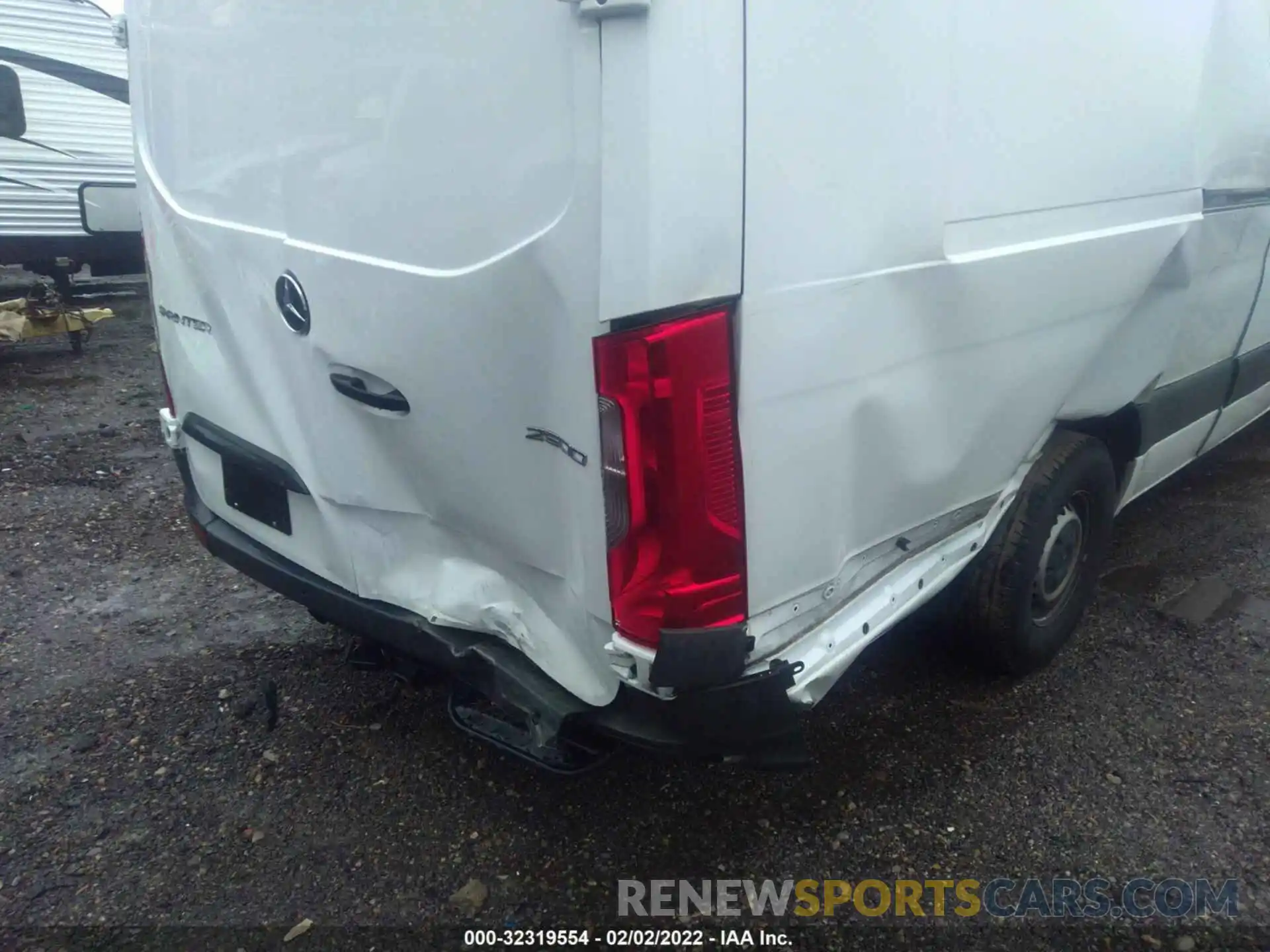 6 Photograph of a damaged car W1W4EDHYXLT022499 MERCEDES-BENZ SPRINTER CARGO VAN 2020