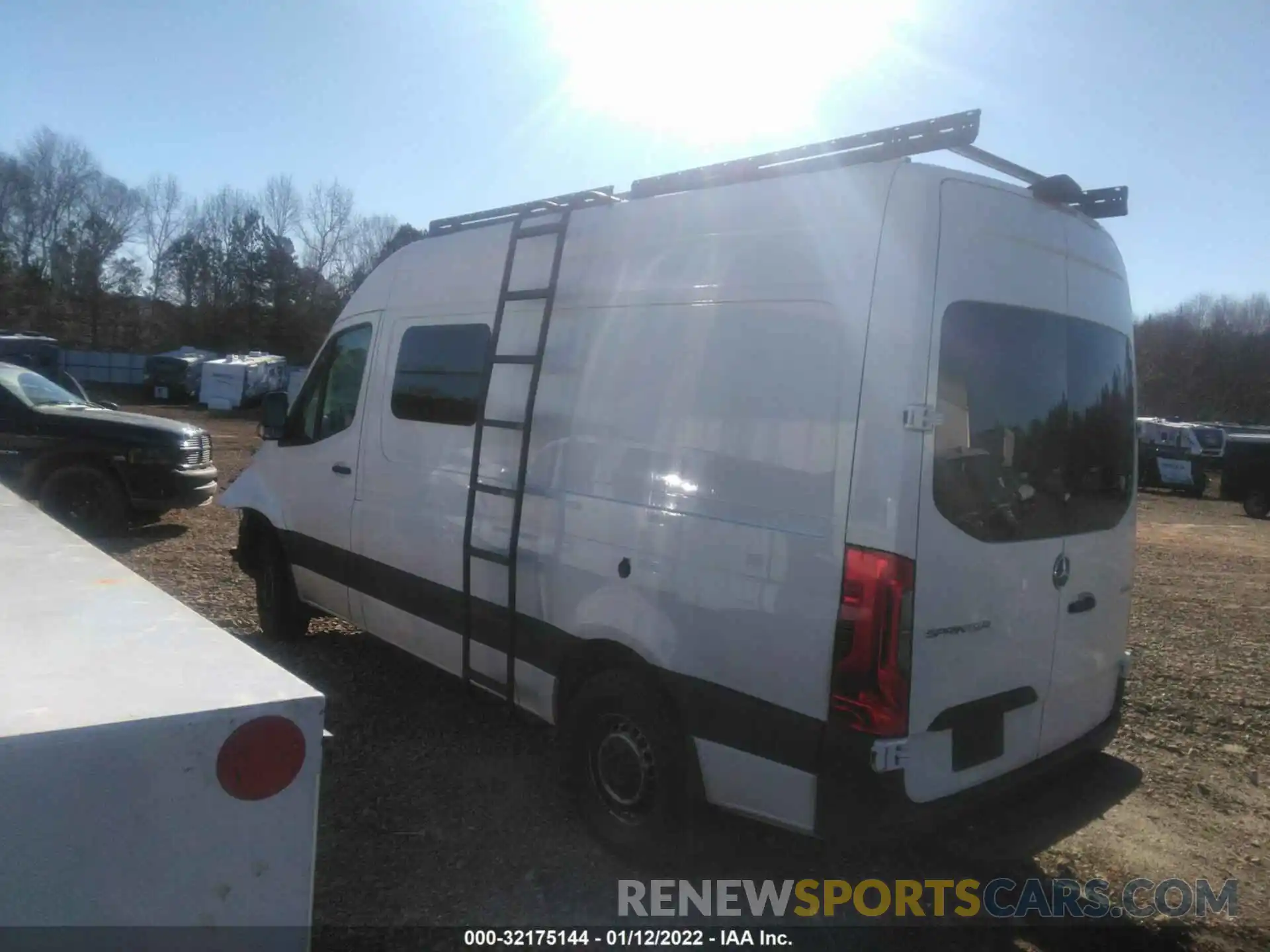 3 Photograph of a damaged car W1W70BGY1LT025776 MERCEDES-BENZ SPRINTER CARGO VAN 2020