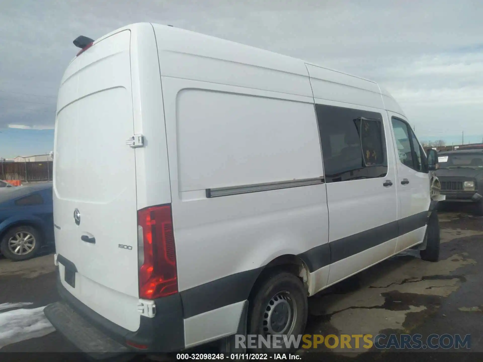 4 Фотография поврежденного автомобиля W1W70BGY2LT025298 MERCEDES-BENZ SPRINTER CARGO VAN 2020