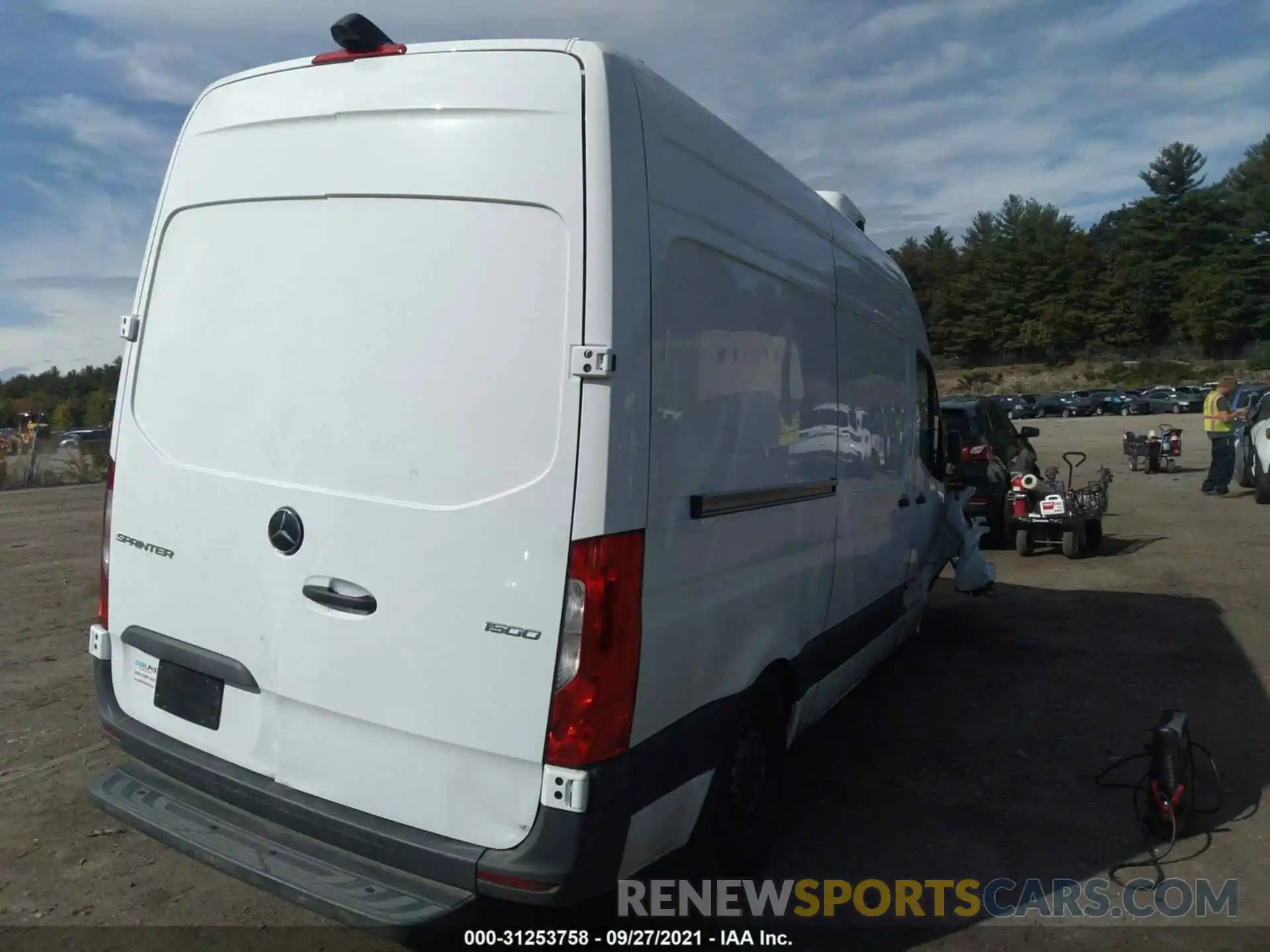 4 Фотография поврежденного автомобиля W1W70BGYXLT026134 MERCEDES-BENZ SPRINTER CARGO VAN 2020