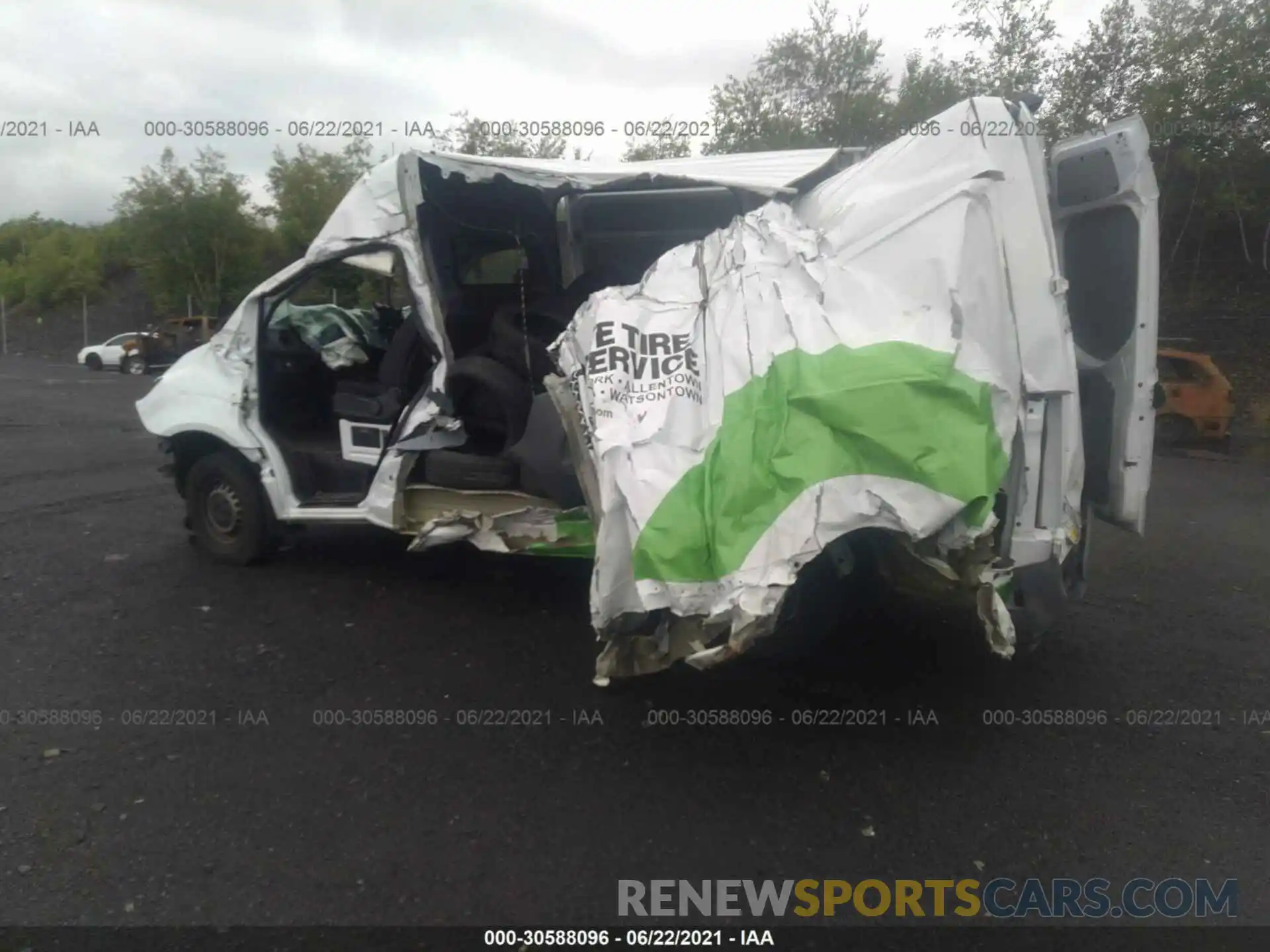 3 Photograph of a damaged car W1Y4DBHY7LT042319 MERCEDES-BENZ SPRINTER CARGO VAN 2020