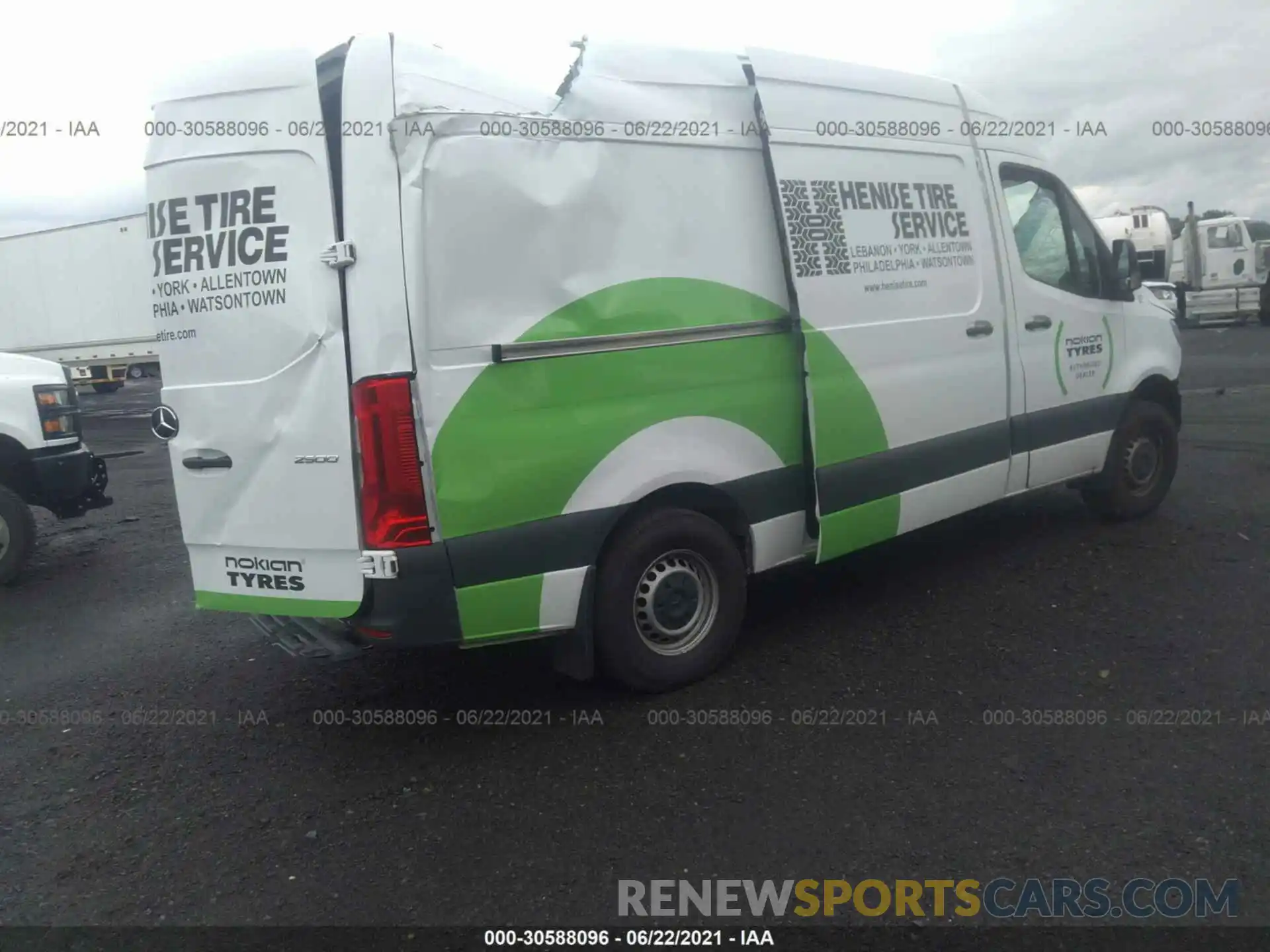 4 Photograph of a damaged car W1Y4DBHY7LT042319 MERCEDES-BENZ SPRINTER CARGO VAN 2020