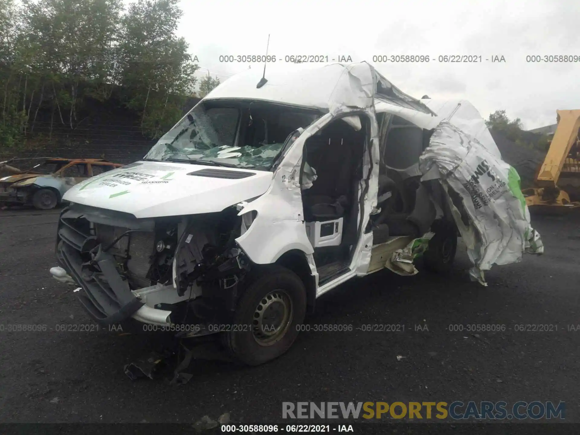 6 Photograph of a damaged car W1Y4DBHY7LT042319 MERCEDES-BENZ SPRINTER CARGO VAN 2020