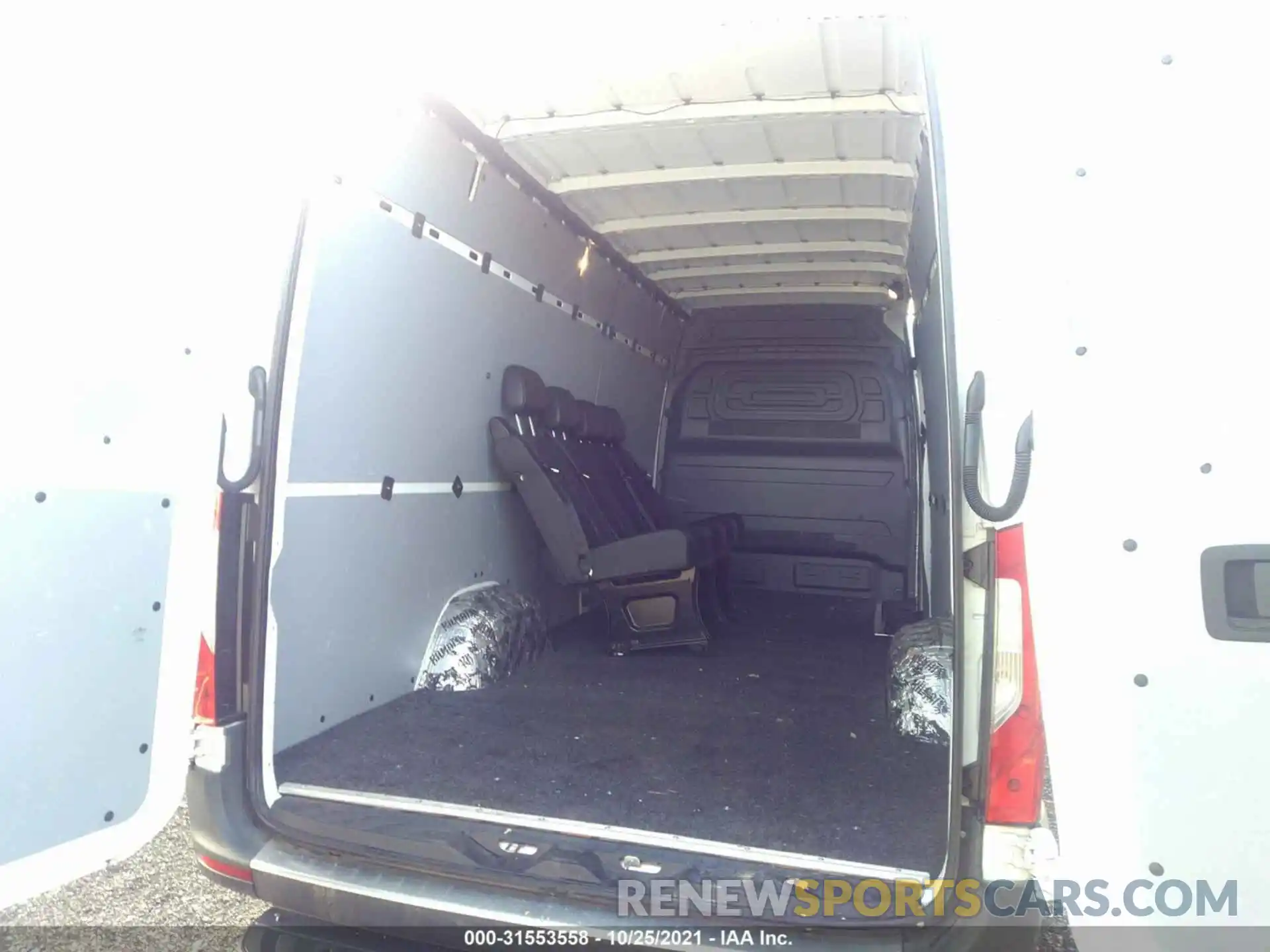 8 Photograph of a damaged car W1Y4DCHY0LT042474 MERCEDES-BENZ SPRINTER CARGO VAN 2020