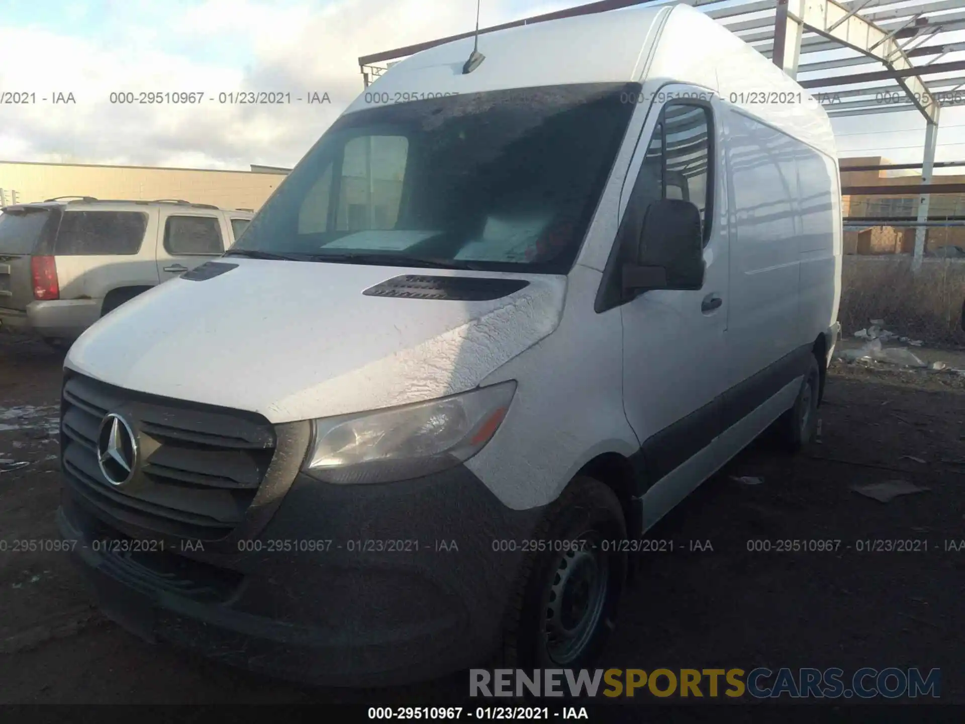 2 Фотография поврежденного автомобиля W1Y4EBHY0LT042370 MERCEDES-BENZ SPRINTER CARGO VAN 2020