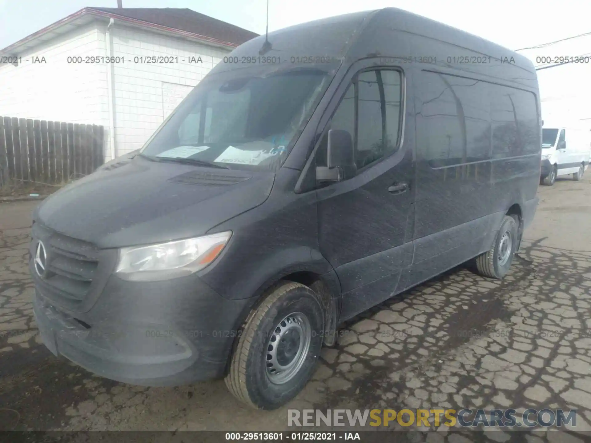 2 Фотография поврежденного автомобиля W1Y4EBHY0LT042885 MERCEDES-BENZ SPRINTER CARGO VAN 2020