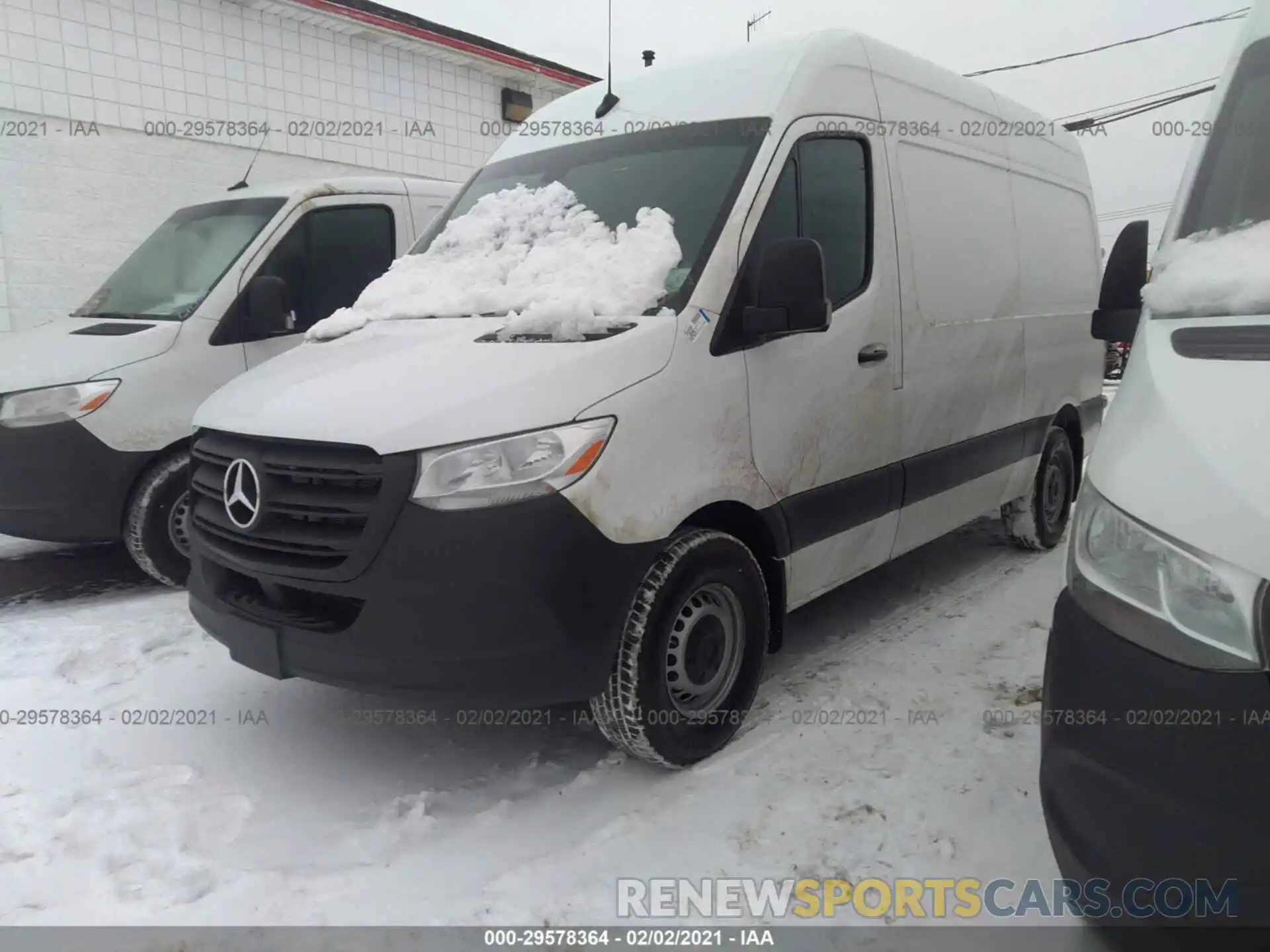 2 Фотография поврежденного автомобиля W1Y4EBHY1LT042667 MERCEDES-BENZ SPRINTER CARGO VAN 2020