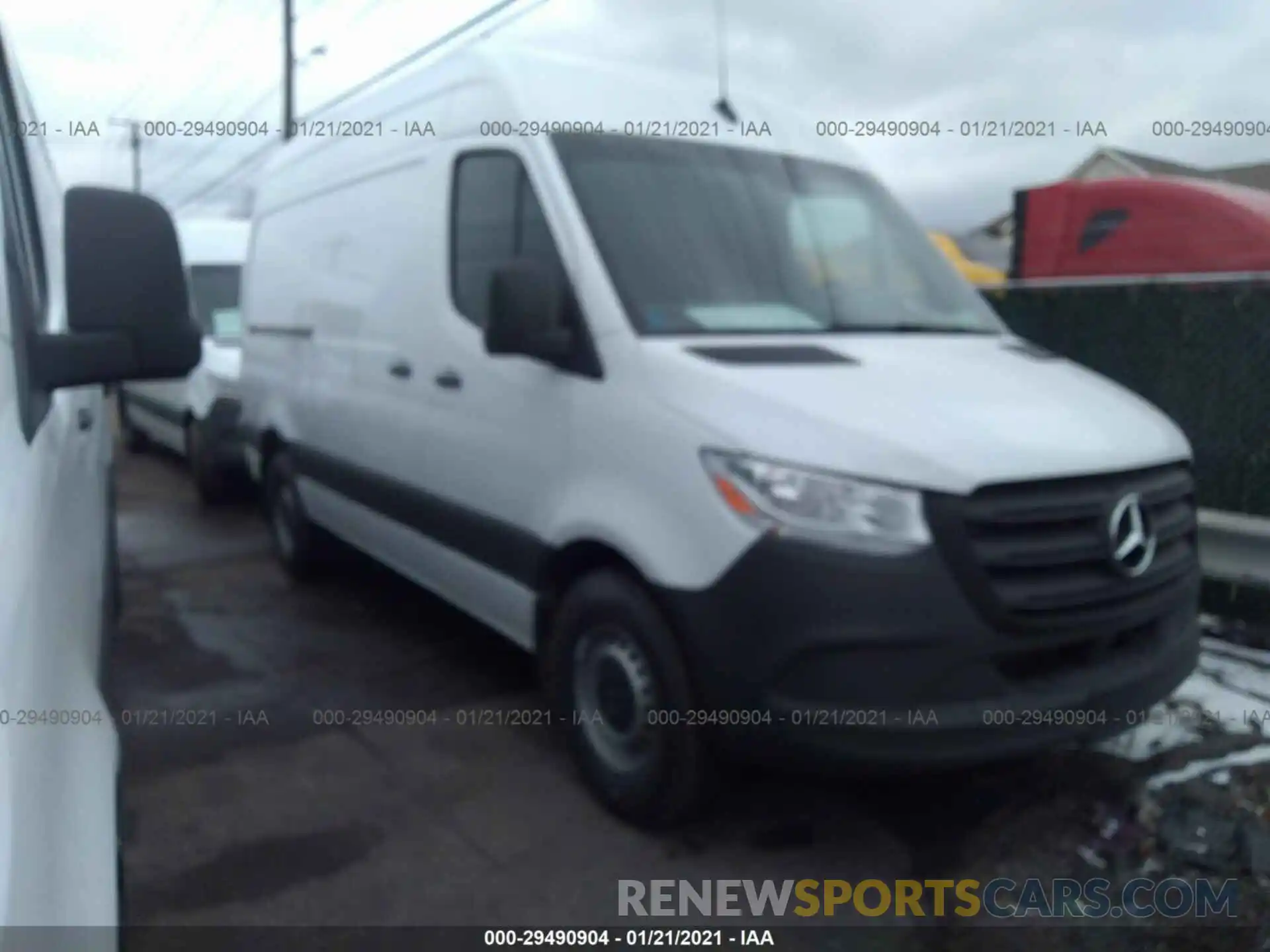 1 Фотография поврежденного автомобиля W1Y4EBHY1LT042958 MERCEDES-BENZ SPRINTER CARGO VAN 2020