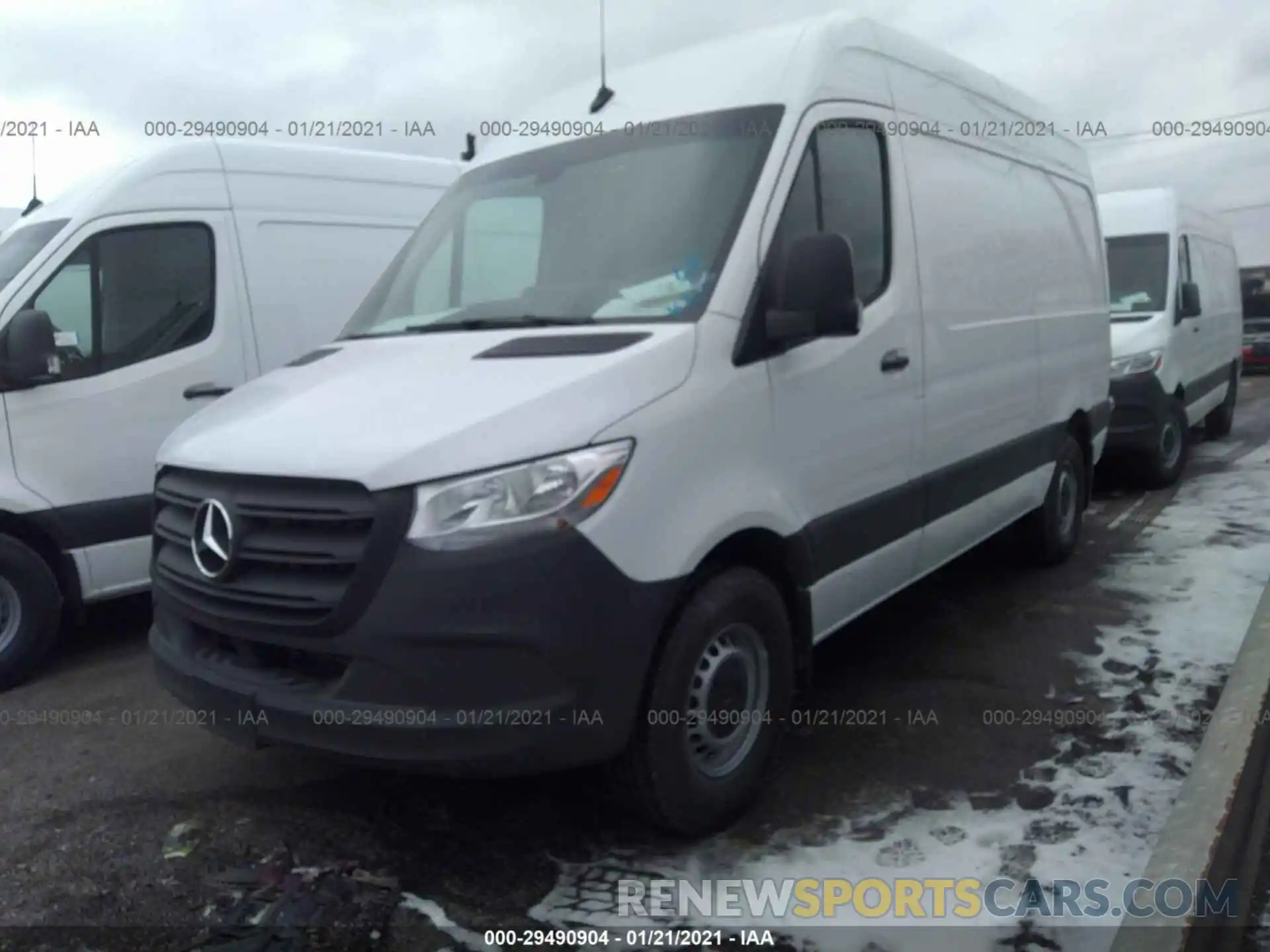 2 Фотография поврежденного автомобиля W1Y4EBHY1LT042958 MERCEDES-BENZ SPRINTER CARGO VAN 2020