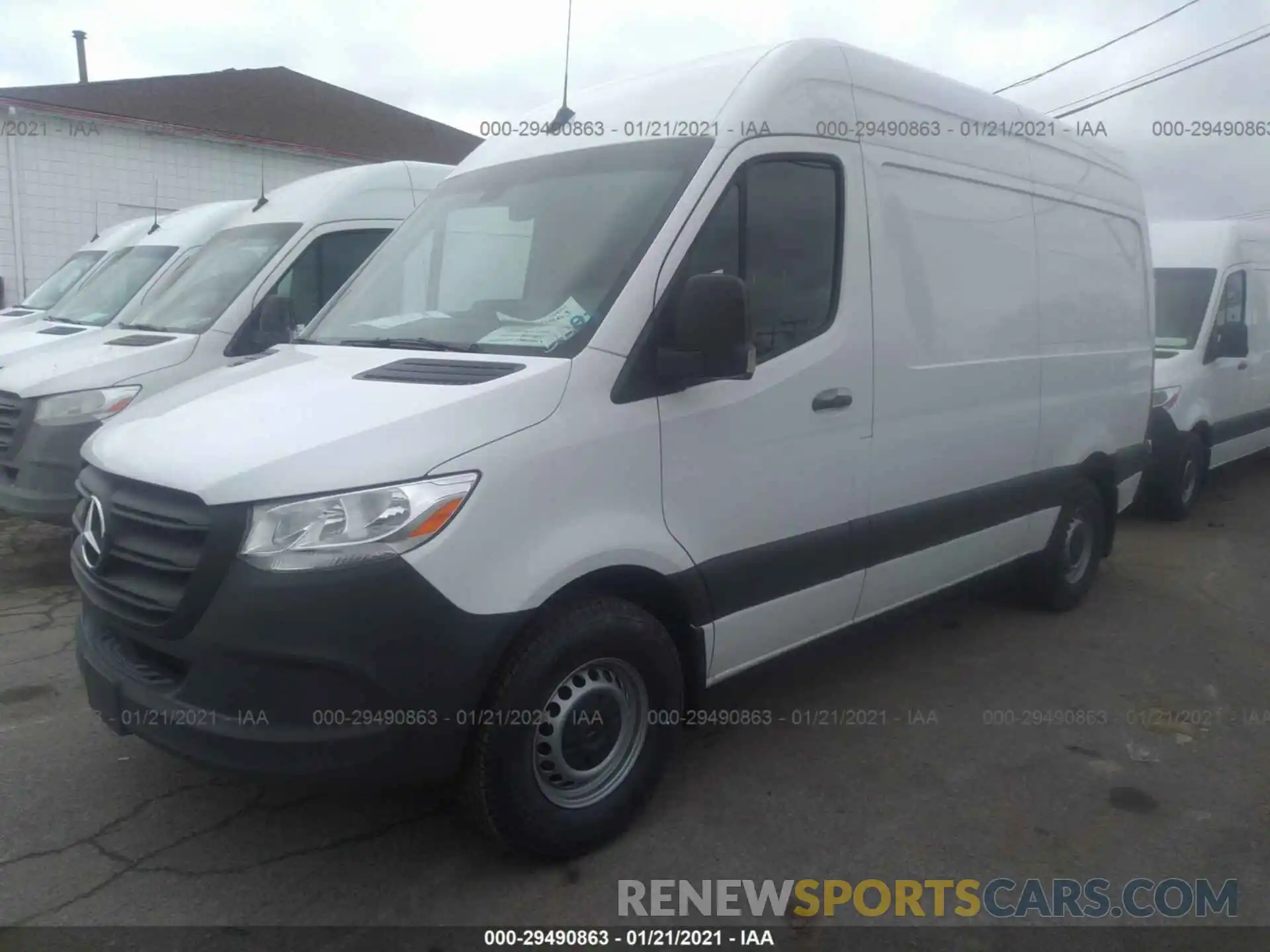 2 Фотография поврежденного автомобиля W1Y4EBHY2LT042385 MERCEDES-BENZ SPRINTER CARGO VAN 2020