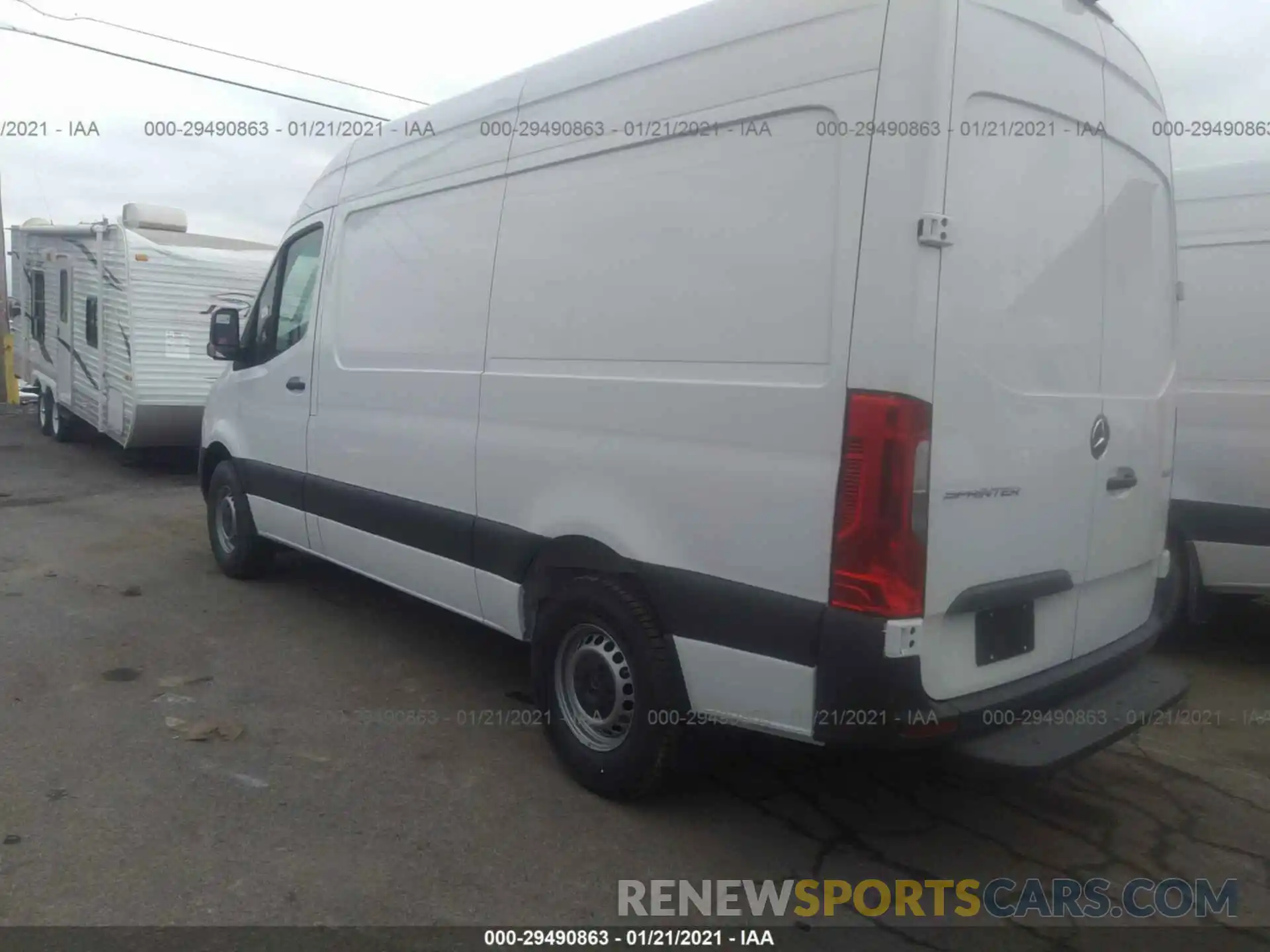 3 Фотография поврежденного автомобиля W1Y4EBHY2LT042385 MERCEDES-BENZ SPRINTER CARGO VAN 2020