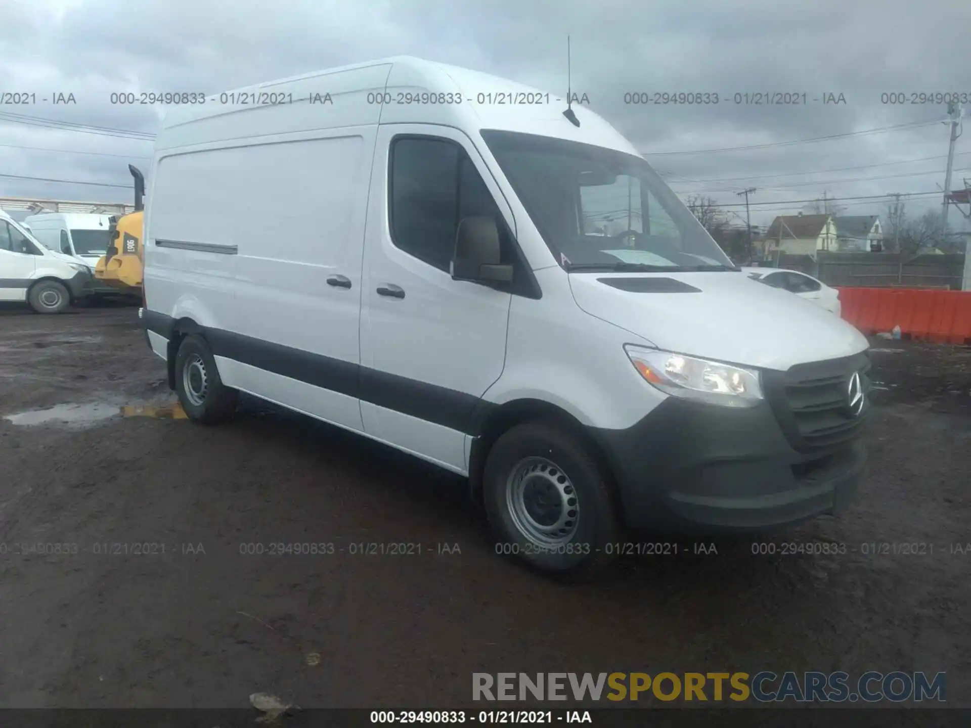 1 Фотография поврежденного автомобиля W1Y4EBHY3LT042220 MERCEDES-BENZ SPRINTER CARGO VAN 2020