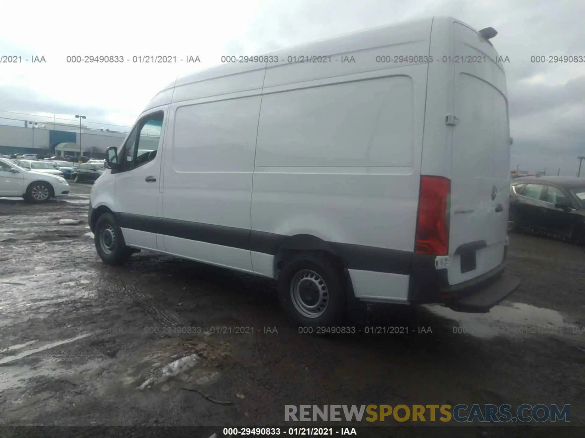 3 Фотография поврежденного автомобиля W1Y4EBHY3LT042220 MERCEDES-BENZ SPRINTER CARGO VAN 2020