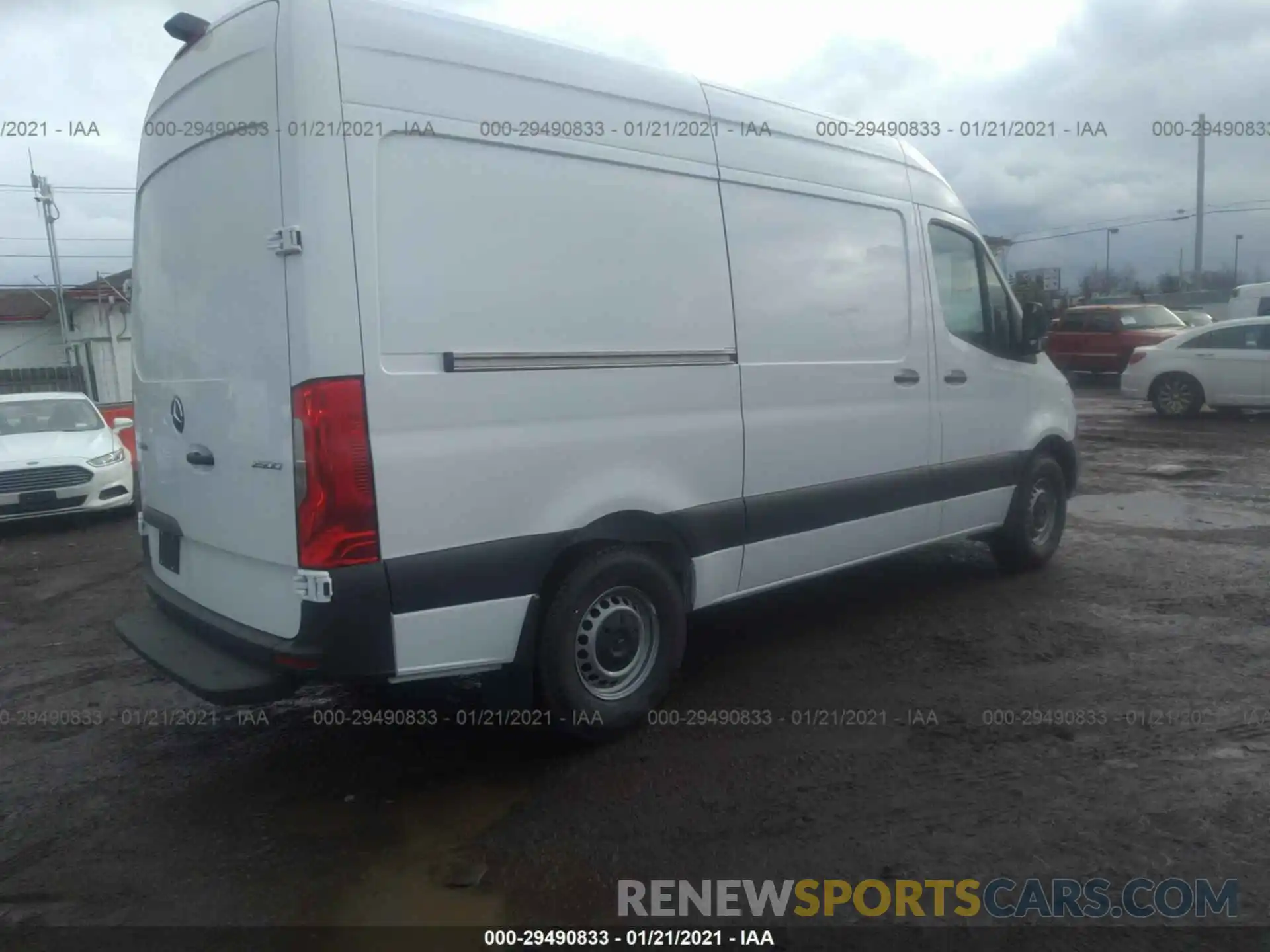 4 Фотография поврежденного автомобиля W1Y4EBHY3LT042220 MERCEDES-BENZ SPRINTER CARGO VAN 2020