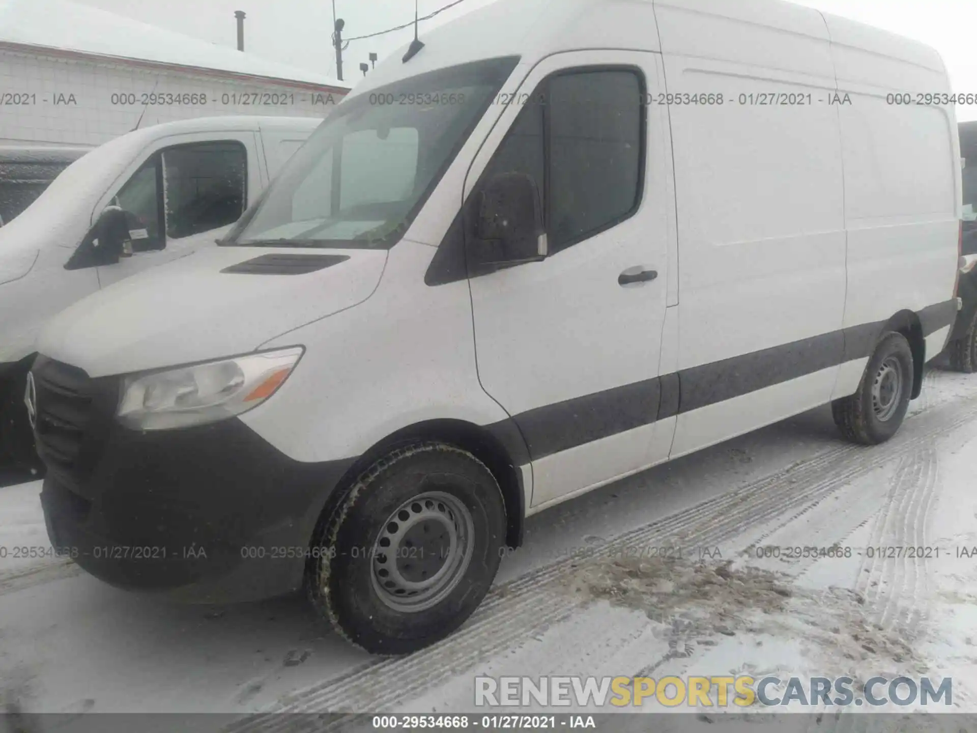 2 Фотография поврежденного автомобиля W1Y4EBHY3LT042587 MERCEDES-BENZ SPRINTER CARGO VAN 2020