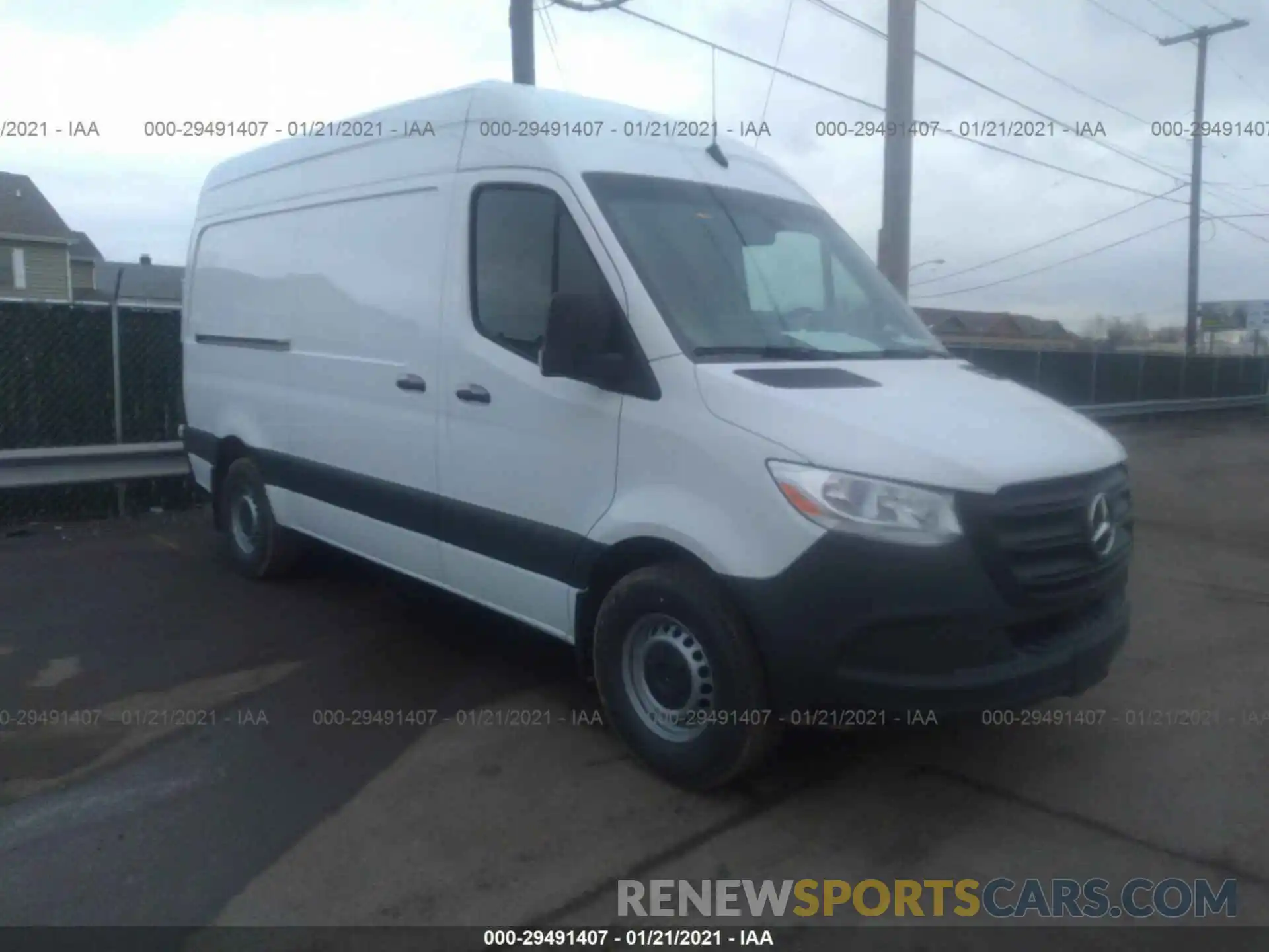 1 Фотография поврежденного автомобиля W1Y4EBHY3LT042959 MERCEDES-BENZ SPRINTER CARGO VAN 2020