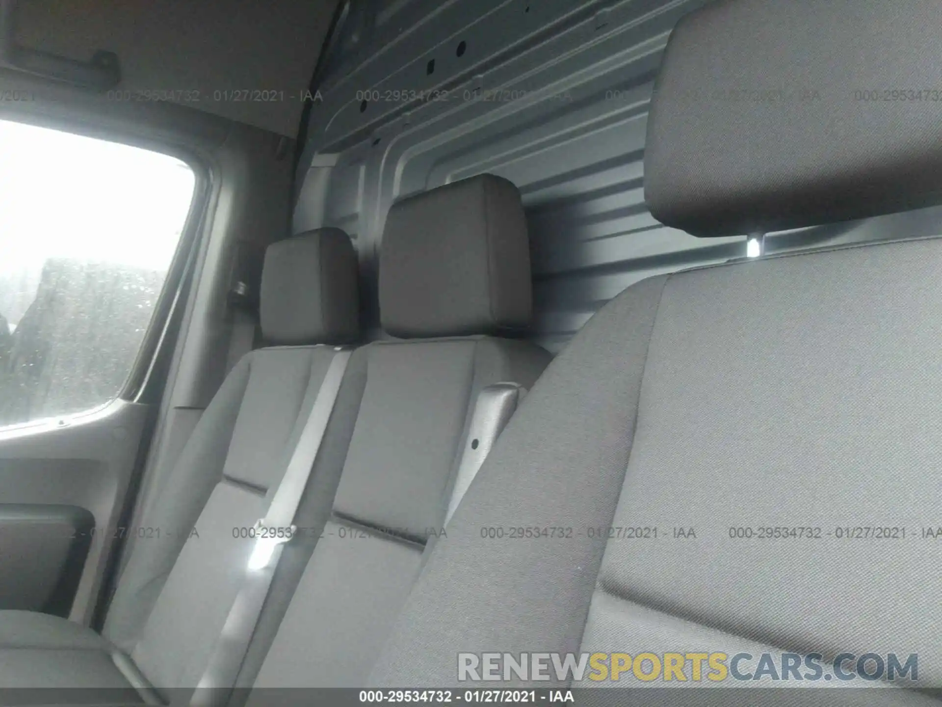 8 Фотография поврежденного автомобиля W1Y4EBHY3LT043626 MERCEDES-BENZ SPRINTER CARGO VAN 2020