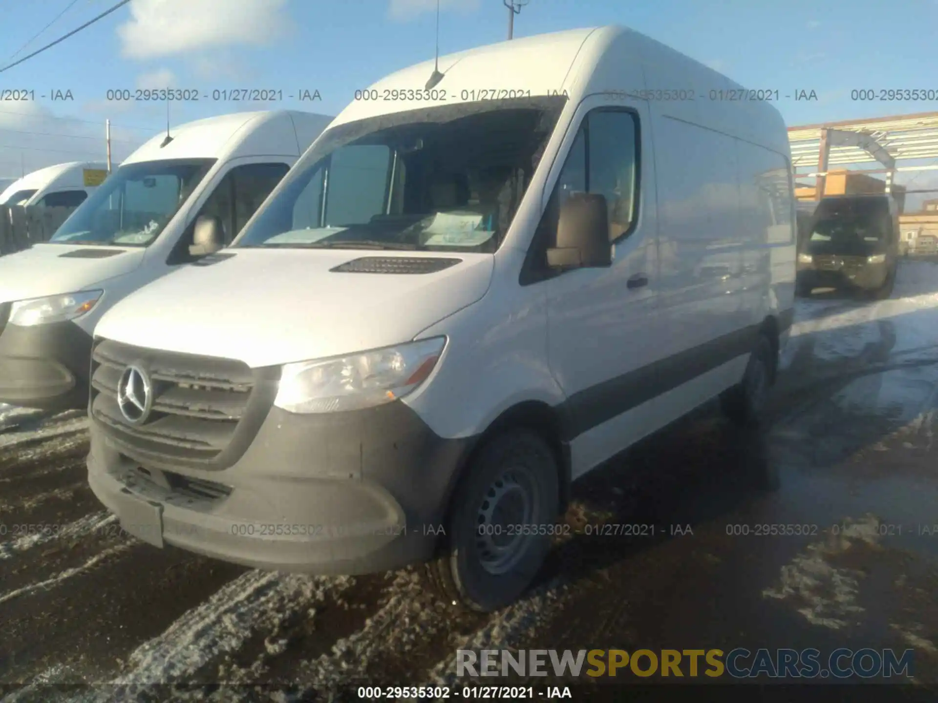 2 Фотография поврежденного автомобиля W1Y4EBHY5LT043496 MERCEDES-BENZ SPRINTER CARGO VAN 2020