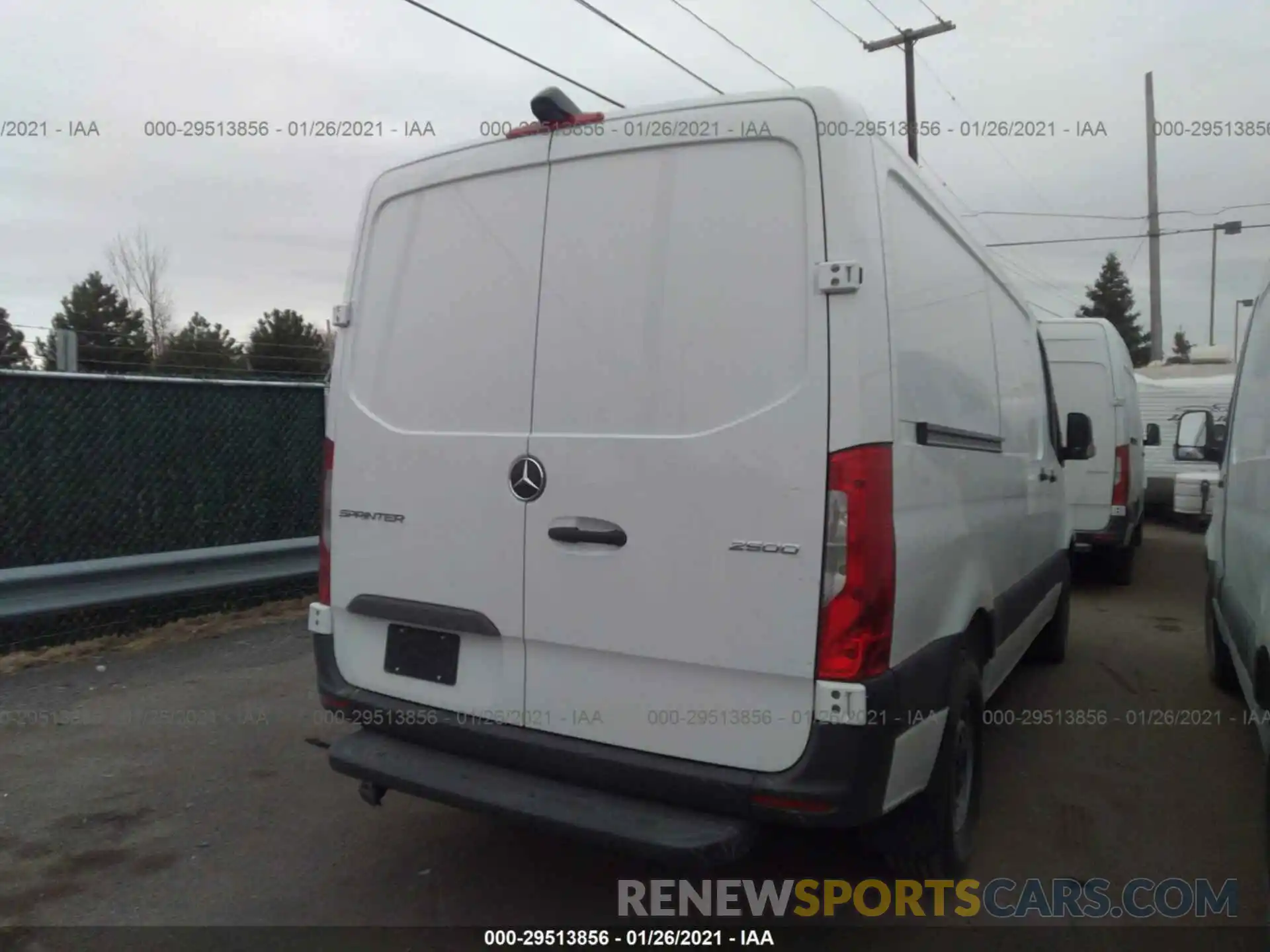 6 Фотография поврежденного автомобиля W1Y4EBHY6LT042373 MERCEDES-BENZ SPRINTER CARGO VAN 2020