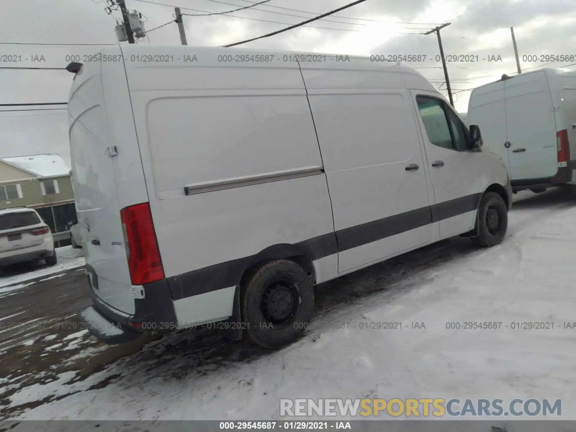 4 Фотография поврежденного автомобиля W1Y4EBHY6LT042454 MERCEDES-BENZ SPRINTER CARGO VAN 2020