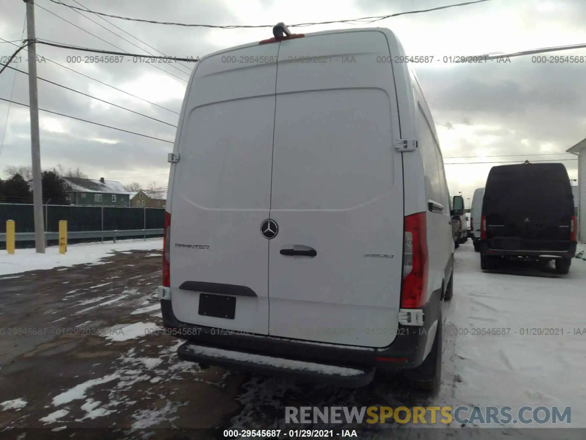 6 Фотография поврежденного автомобиля W1Y4EBHY6LT042454 MERCEDES-BENZ SPRINTER CARGO VAN 2020