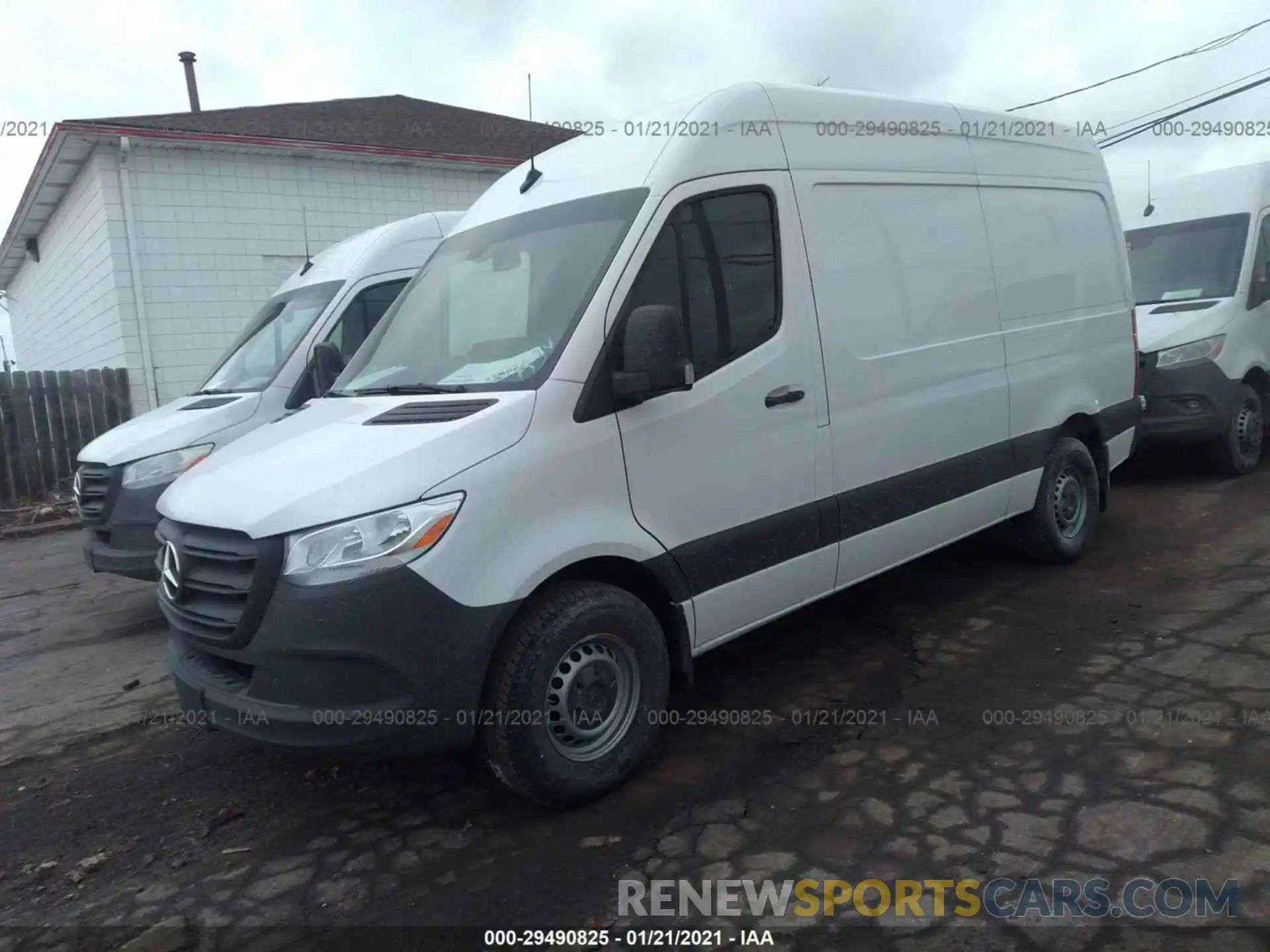 2 Фотография поврежденного автомобиля W1Y4EBHY6LT043183 MERCEDES-BENZ SPRINTER CARGO VAN 2020