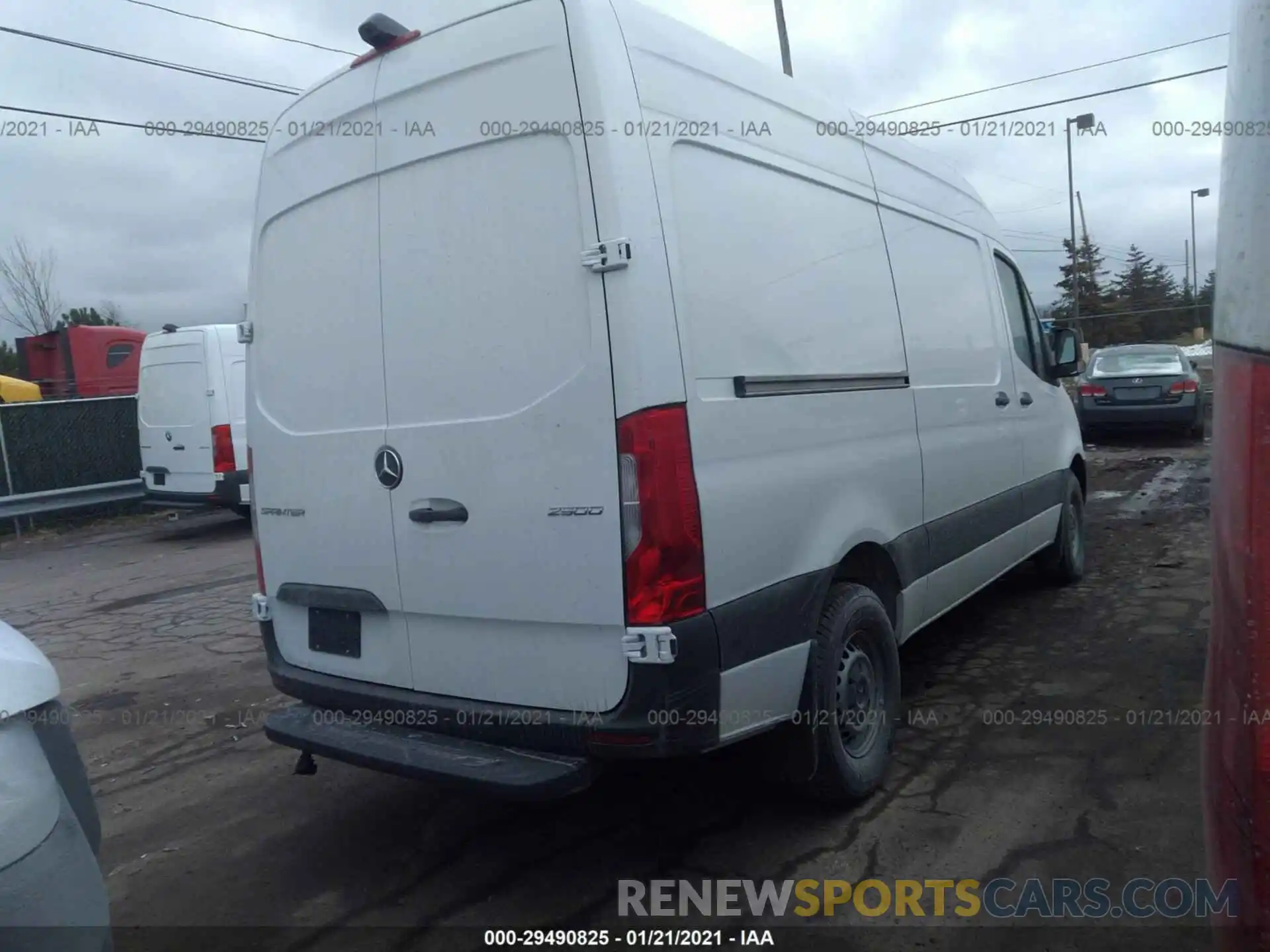 4 Фотография поврежденного автомобиля W1Y4EBHY6LT043183 MERCEDES-BENZ SPRINTER CARGO VAN 2020