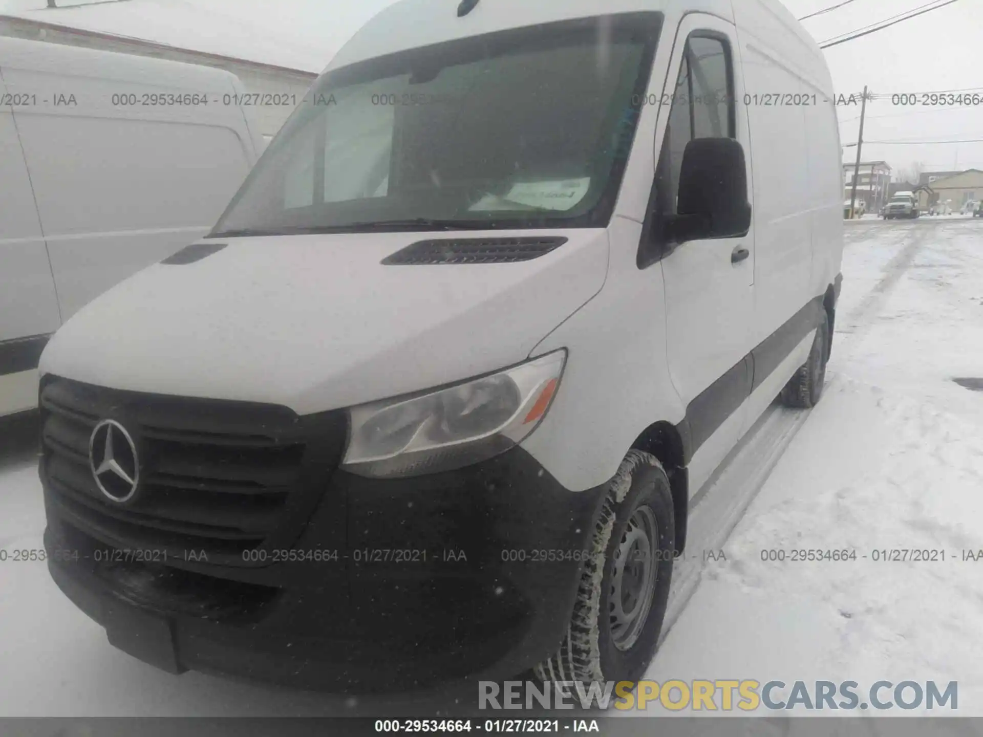 2 Фотография поврежденного автомобиля W1Y4EBHY6LT043538 MERCEDES-BENZ SPRINTER CARGO VAN 2020