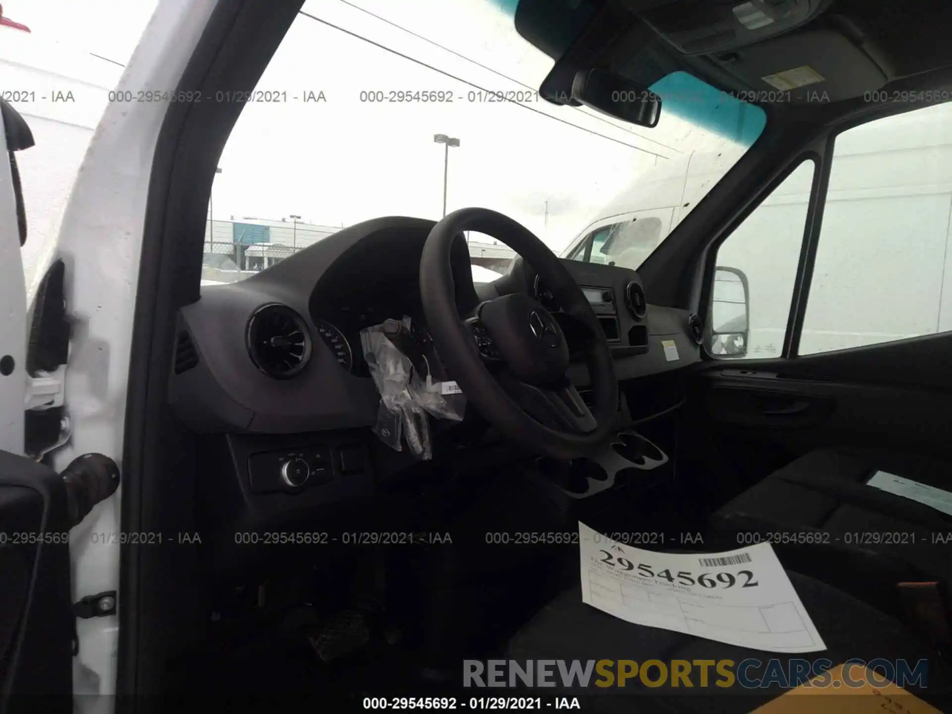 5 Photograph of a damaged car W1Y4EBHY7LT042222 MERCEDES-BENZ SPRINTER CARGO VAN 2020