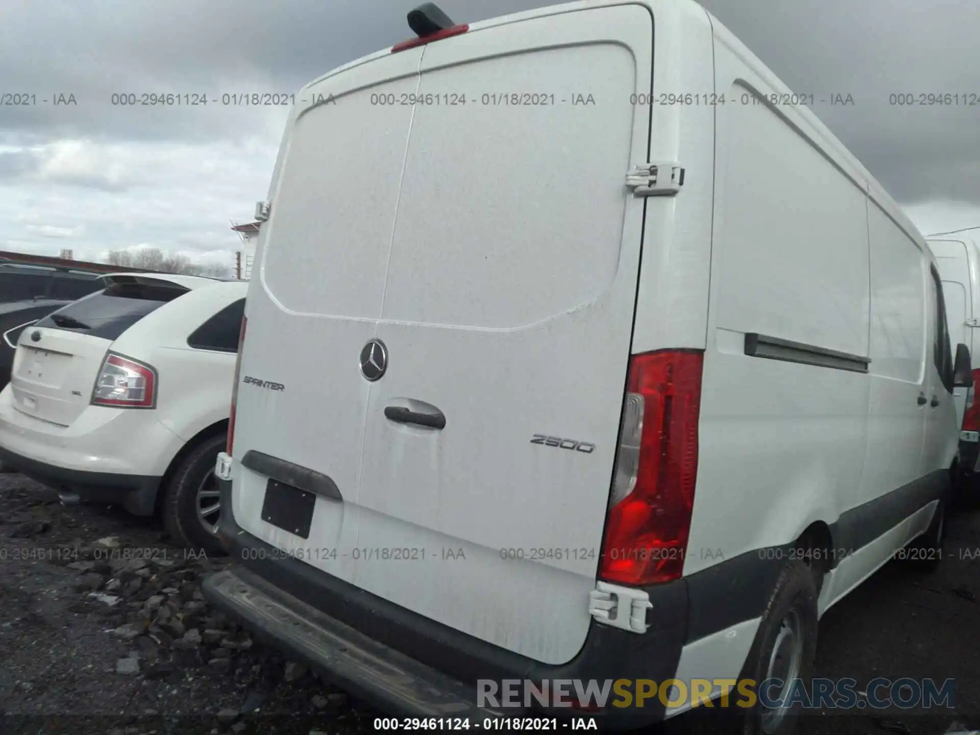 6 Фотография поврежденного автомобиля W1Y4EBHY7LT042382 MERCEDES-BENZ SPRINTER CARGO VAN 2020