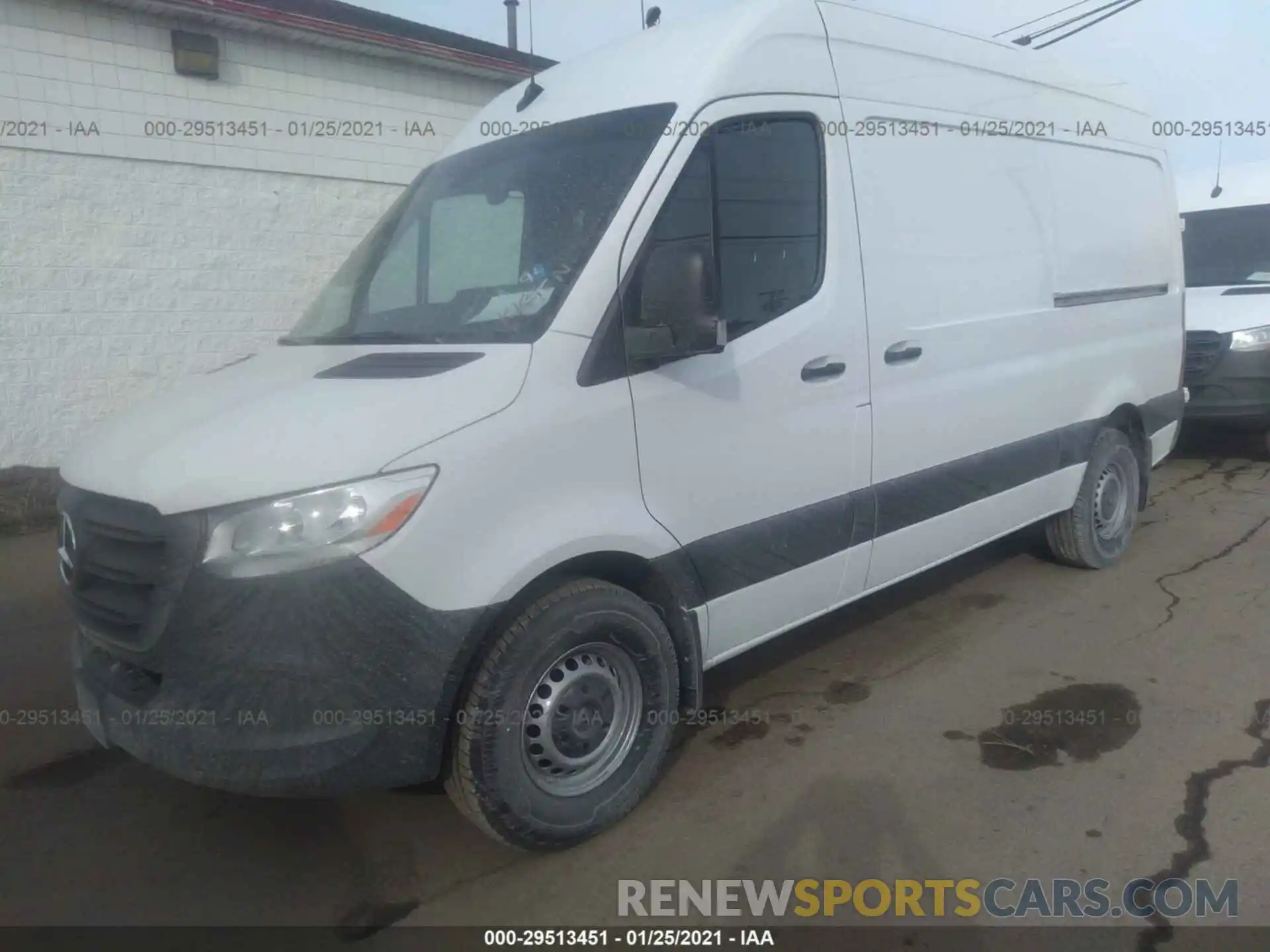 2 Фотография поврежденного автомобиля W1Y4EBHY7LT043385 MERCEDES-BENZ SPRINTER CARGO VAN 2020